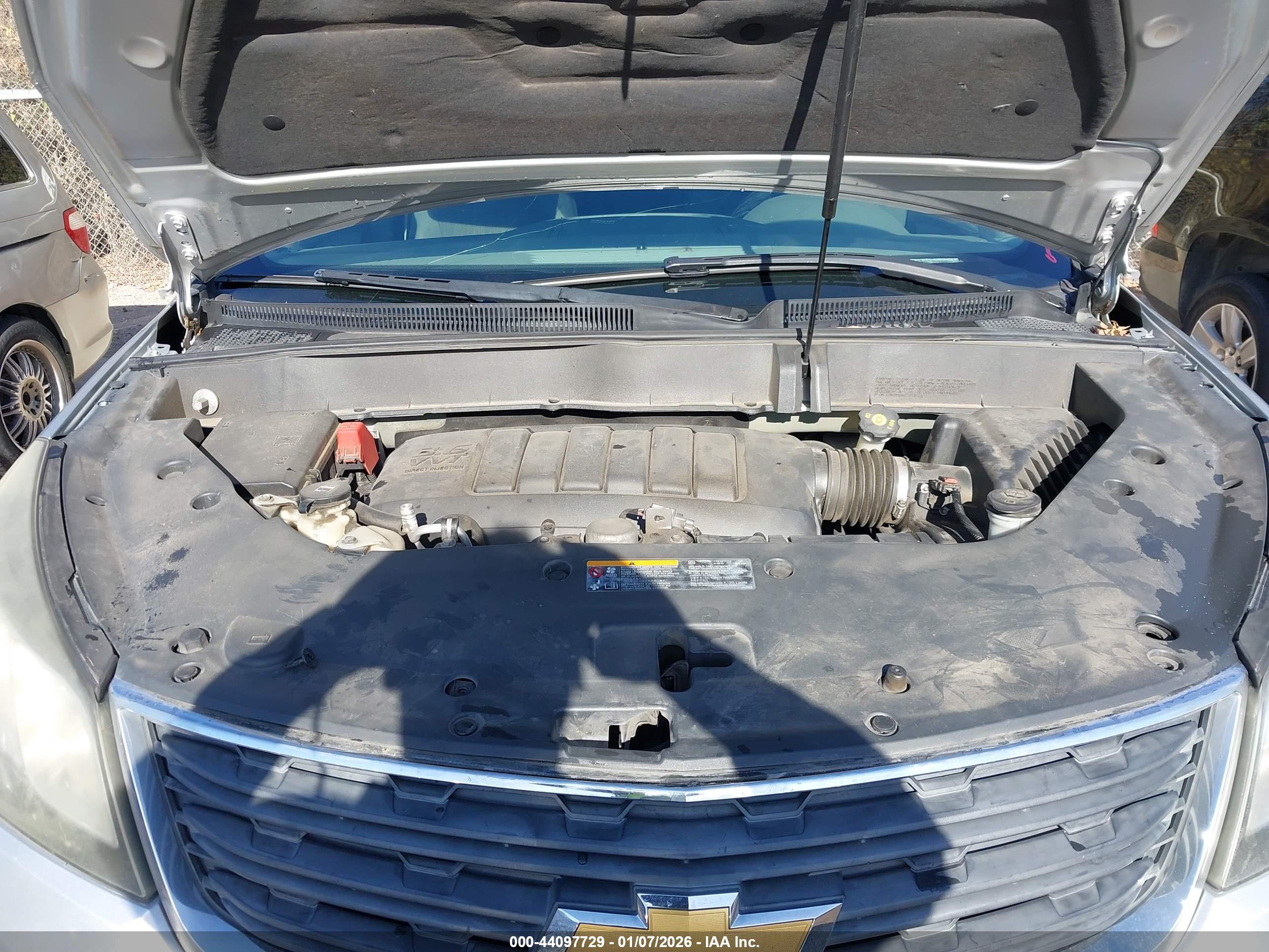 CHEVROLET TRAVERSE image 10