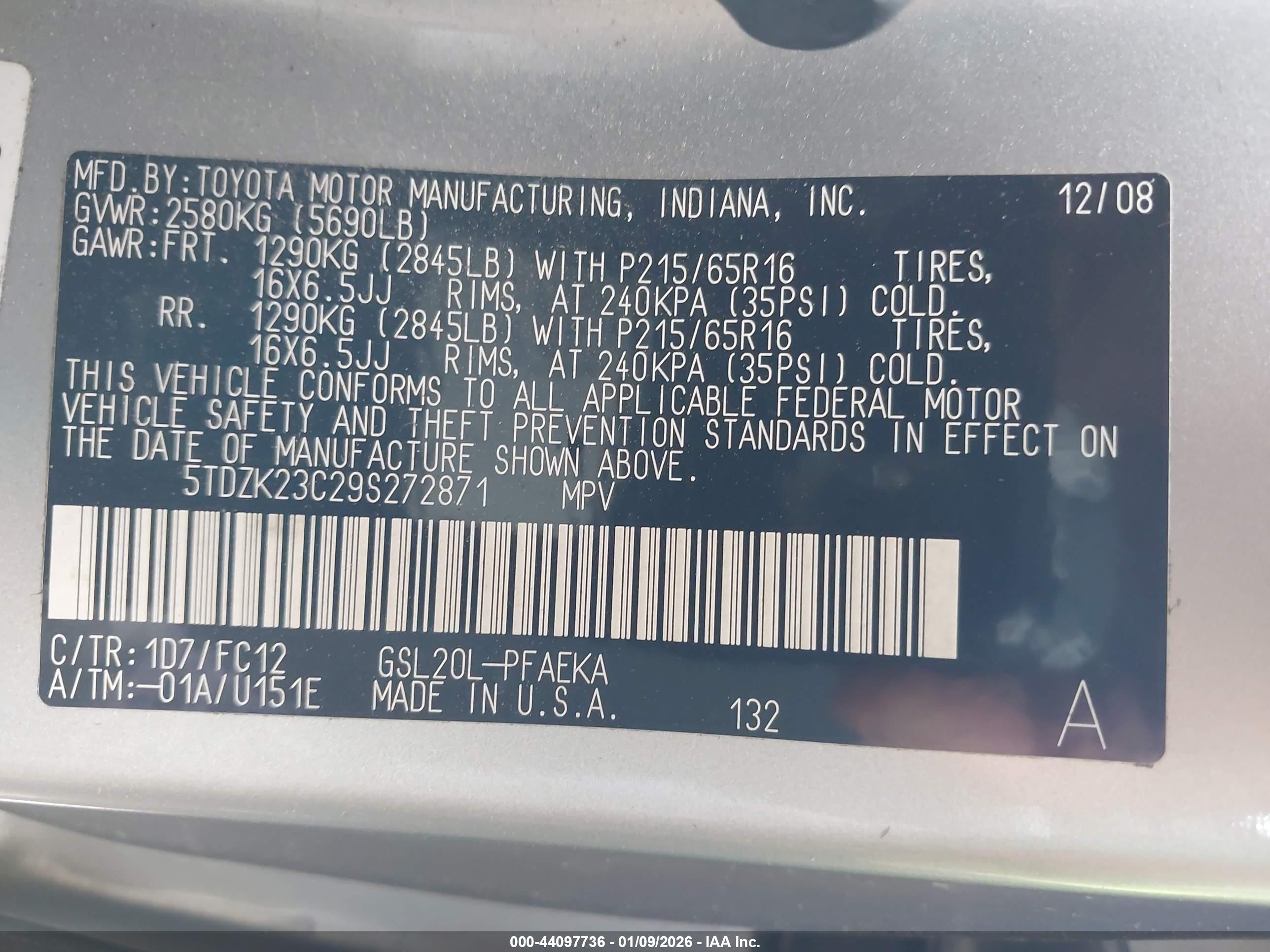 TOYOTA SIENNA image 9