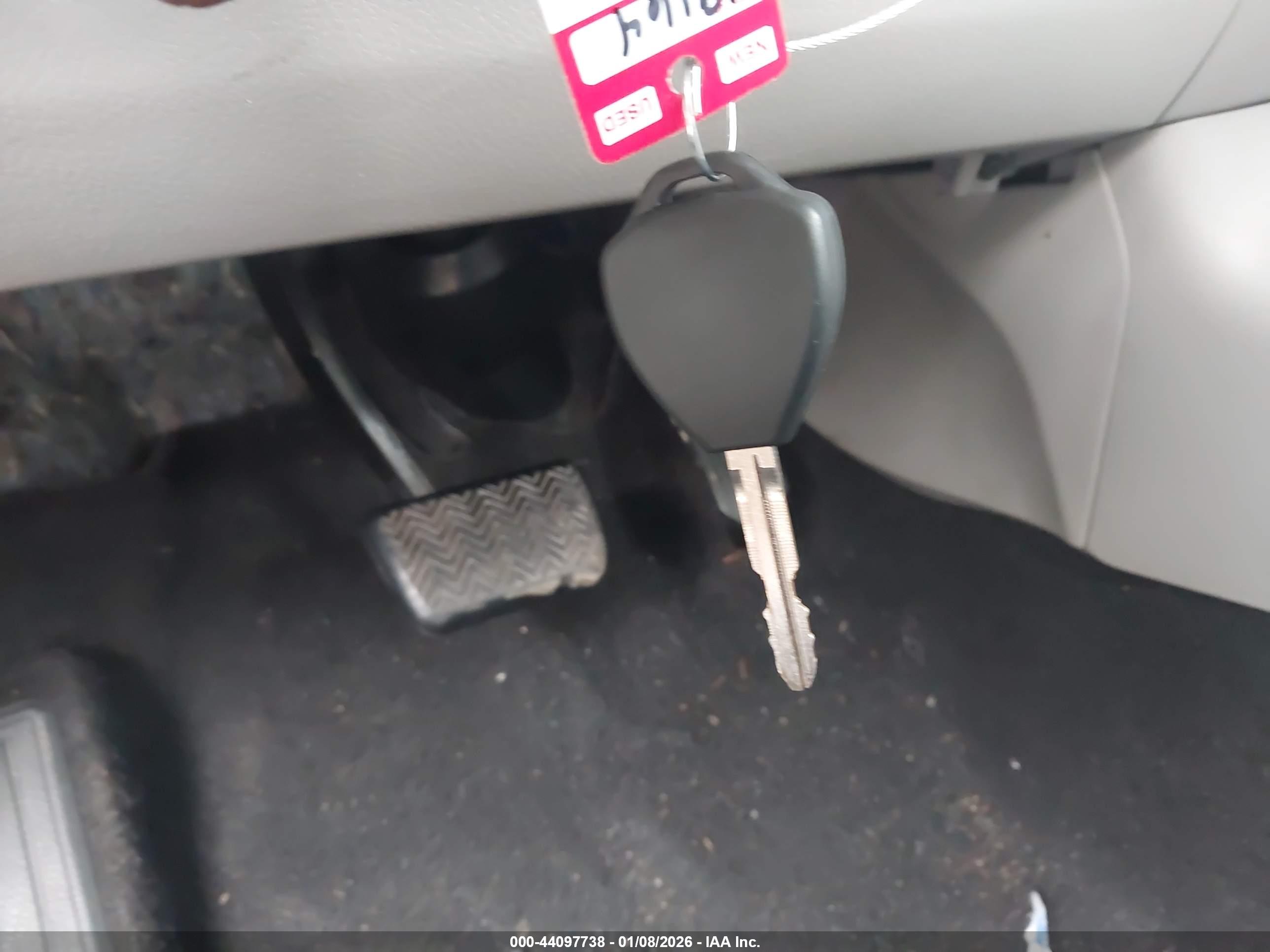 TOYOTA COROLLA image 11