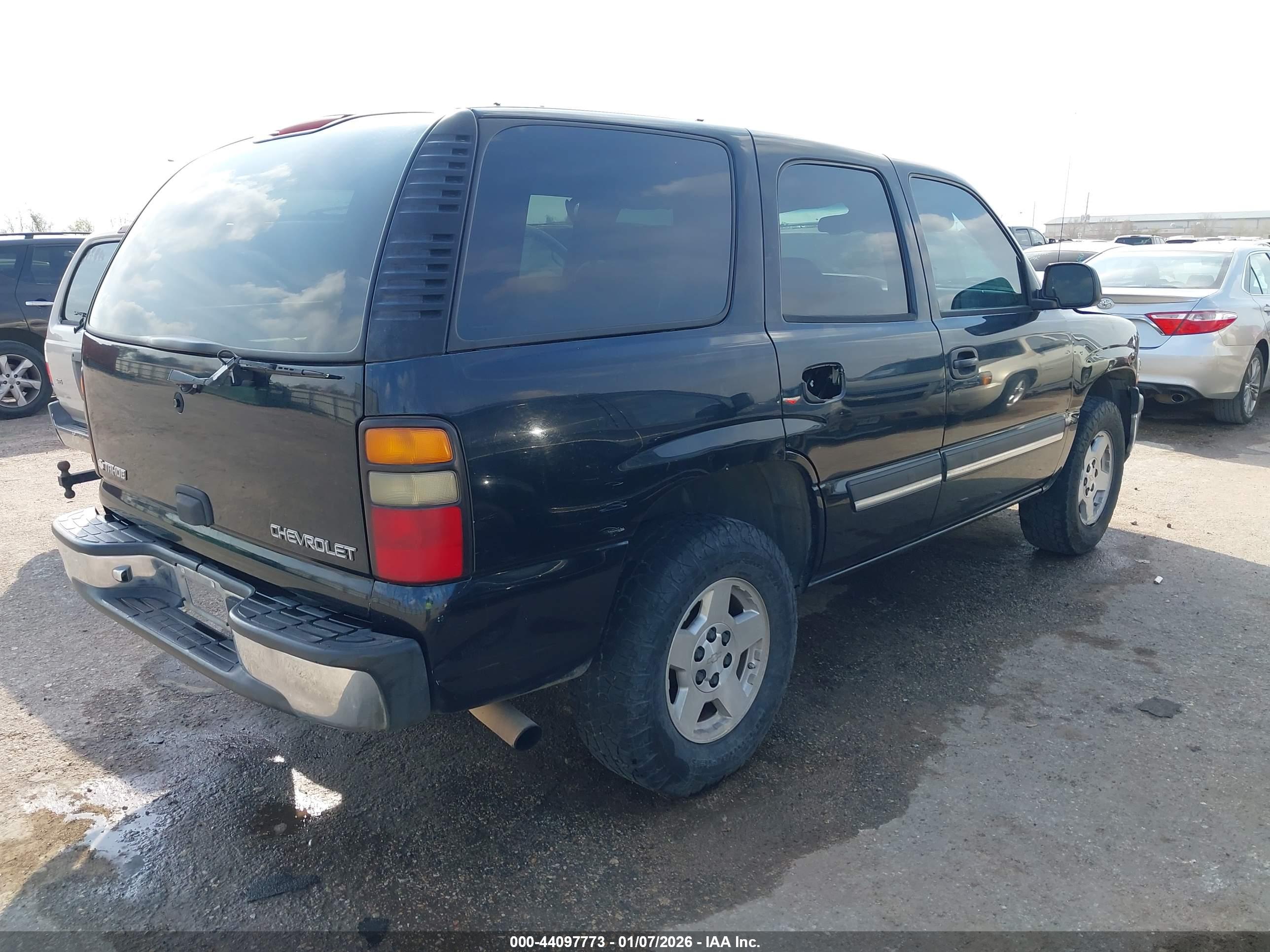 CHEVROLET TAHOE image 4