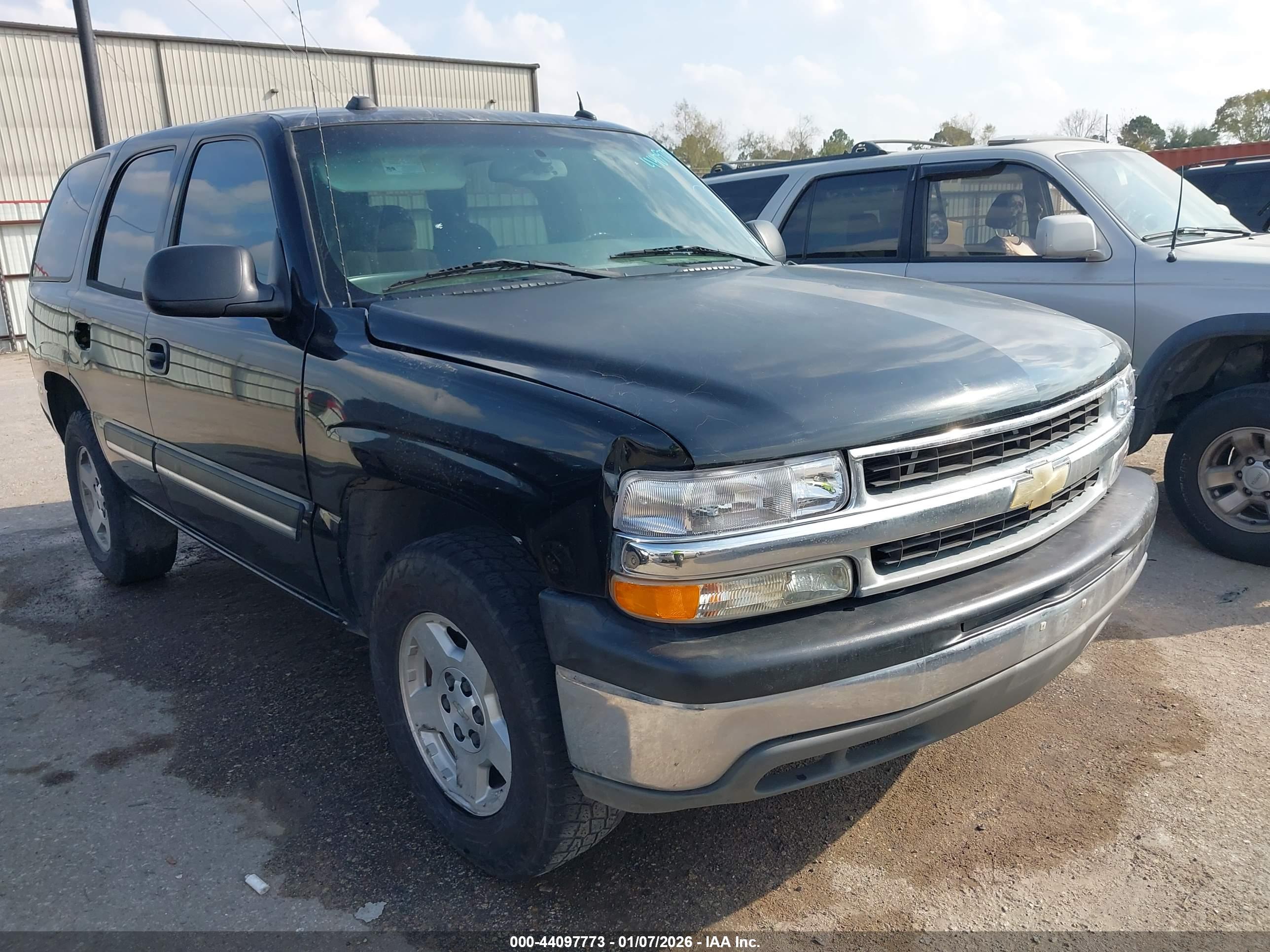 CHEVROLET TAHOE image 6