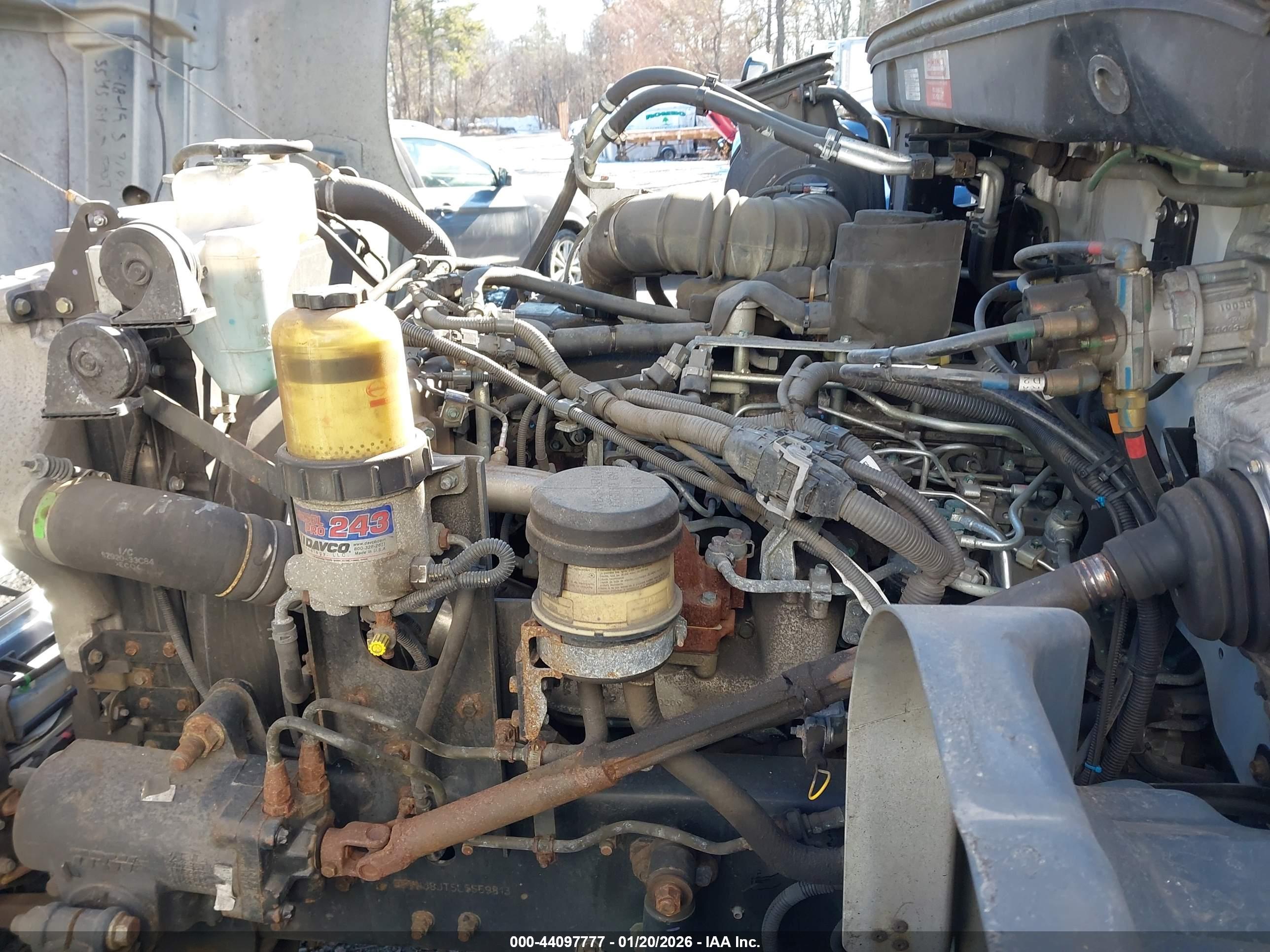 HINO 258/268 image 10