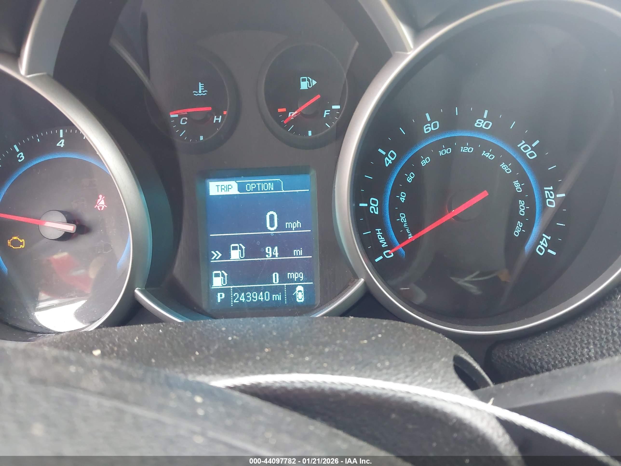 CHEVROLET CRUZE image 7