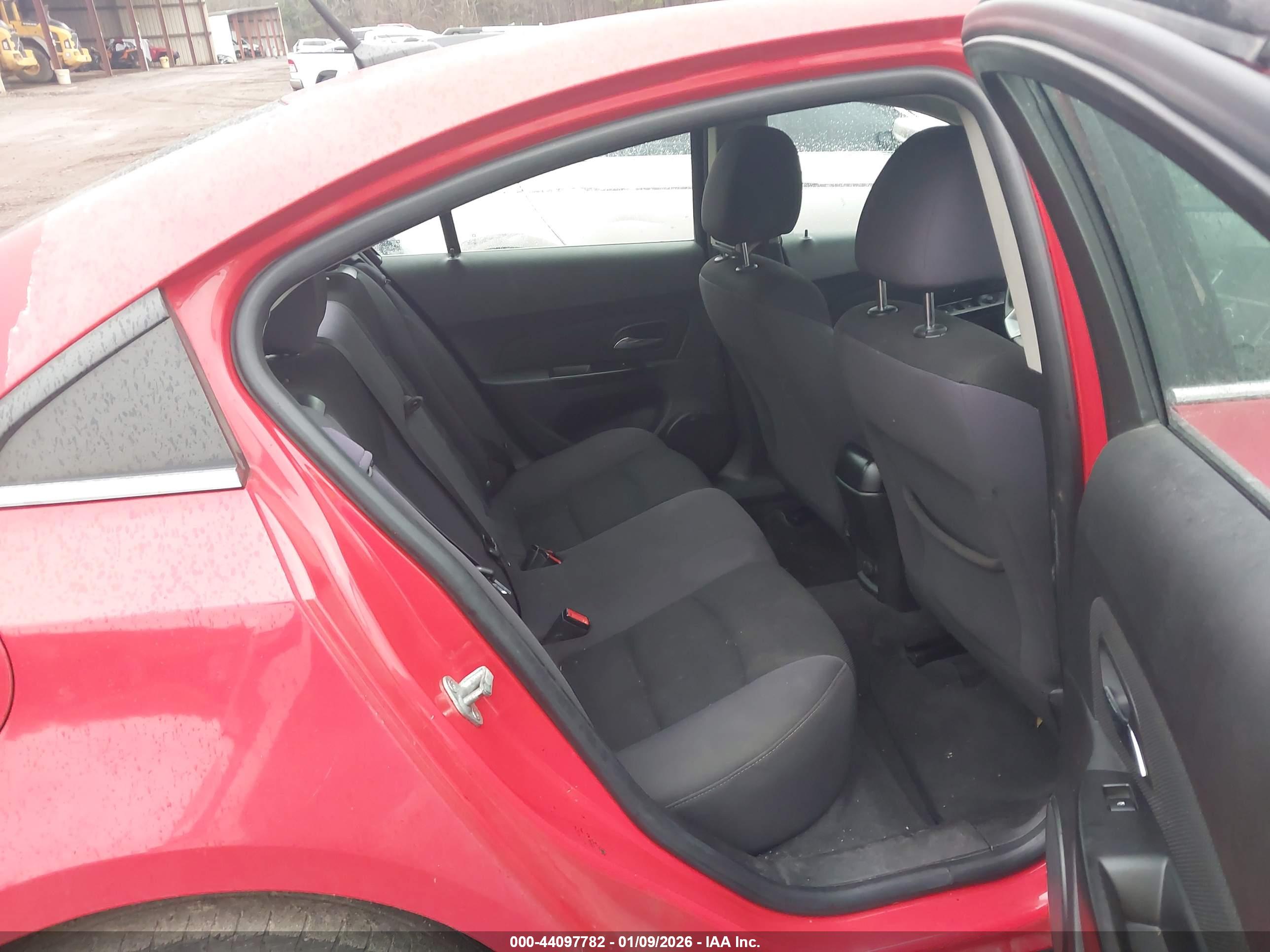 CHEVROLET CRUZE image 8
