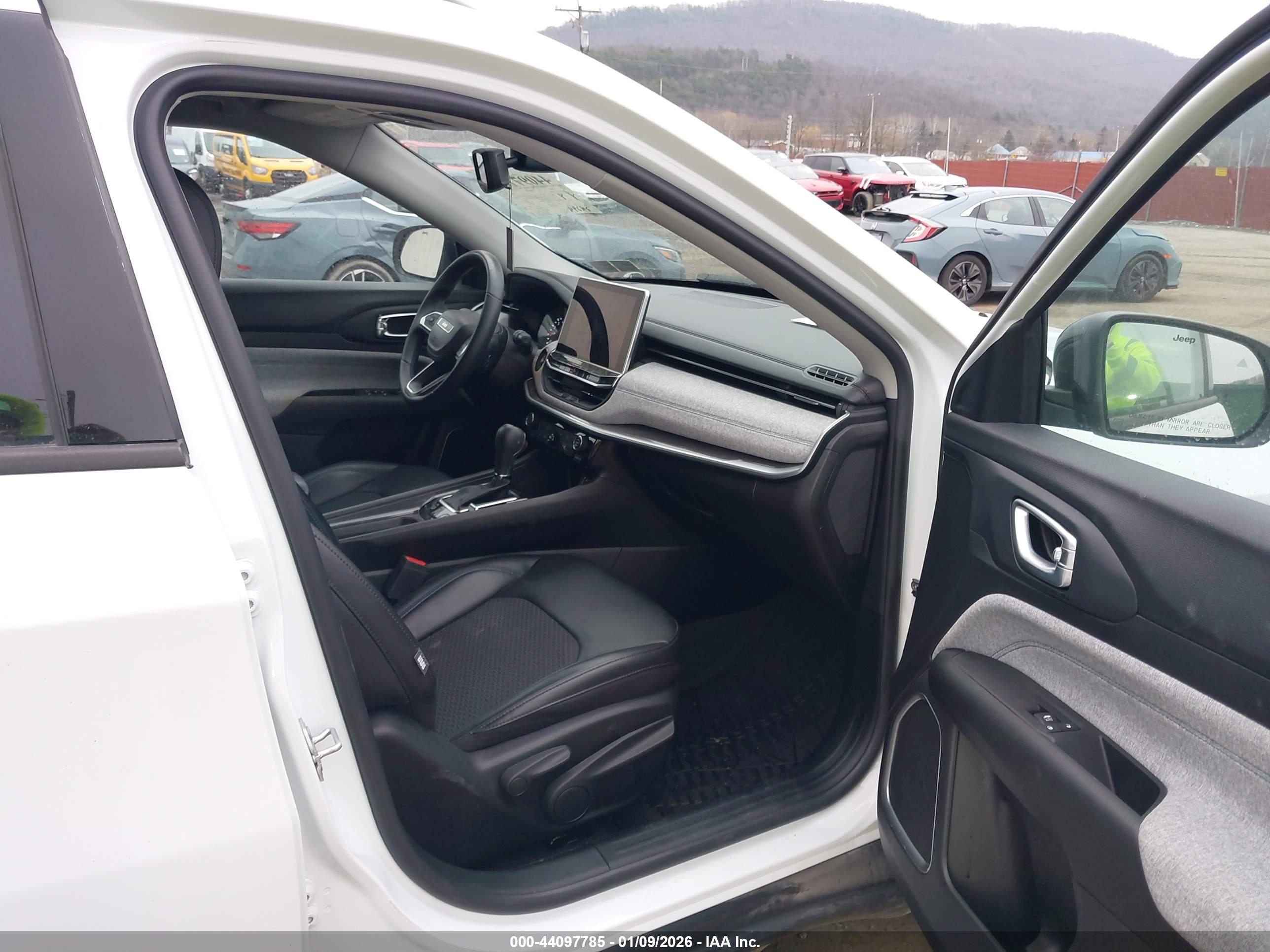 JEEP COMPASS image 5