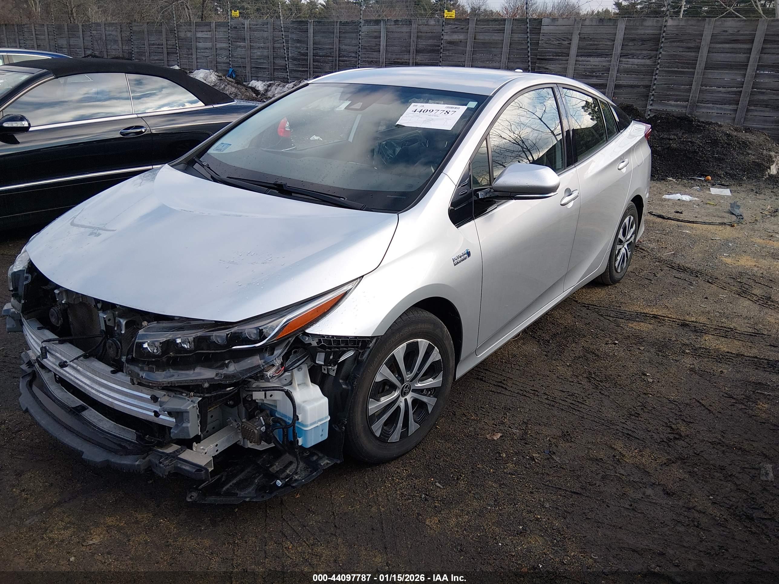 TOYOTA PRIUS image 2