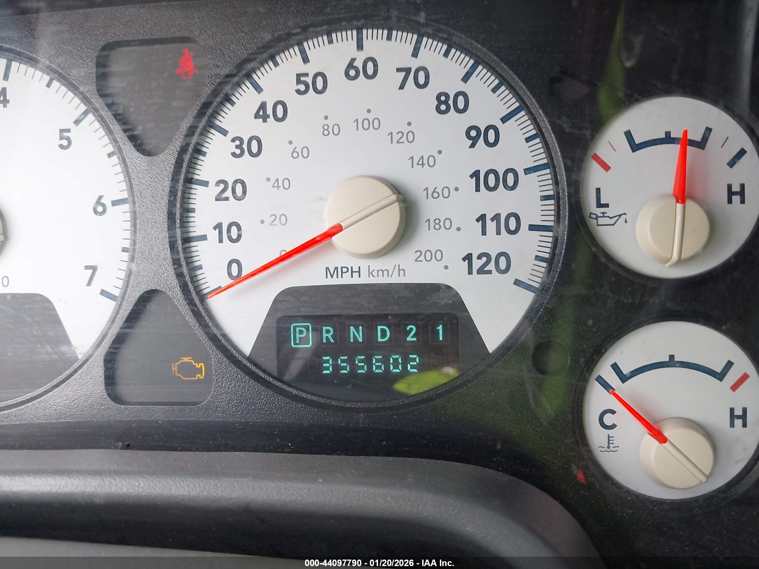 DODGE RAM image 7