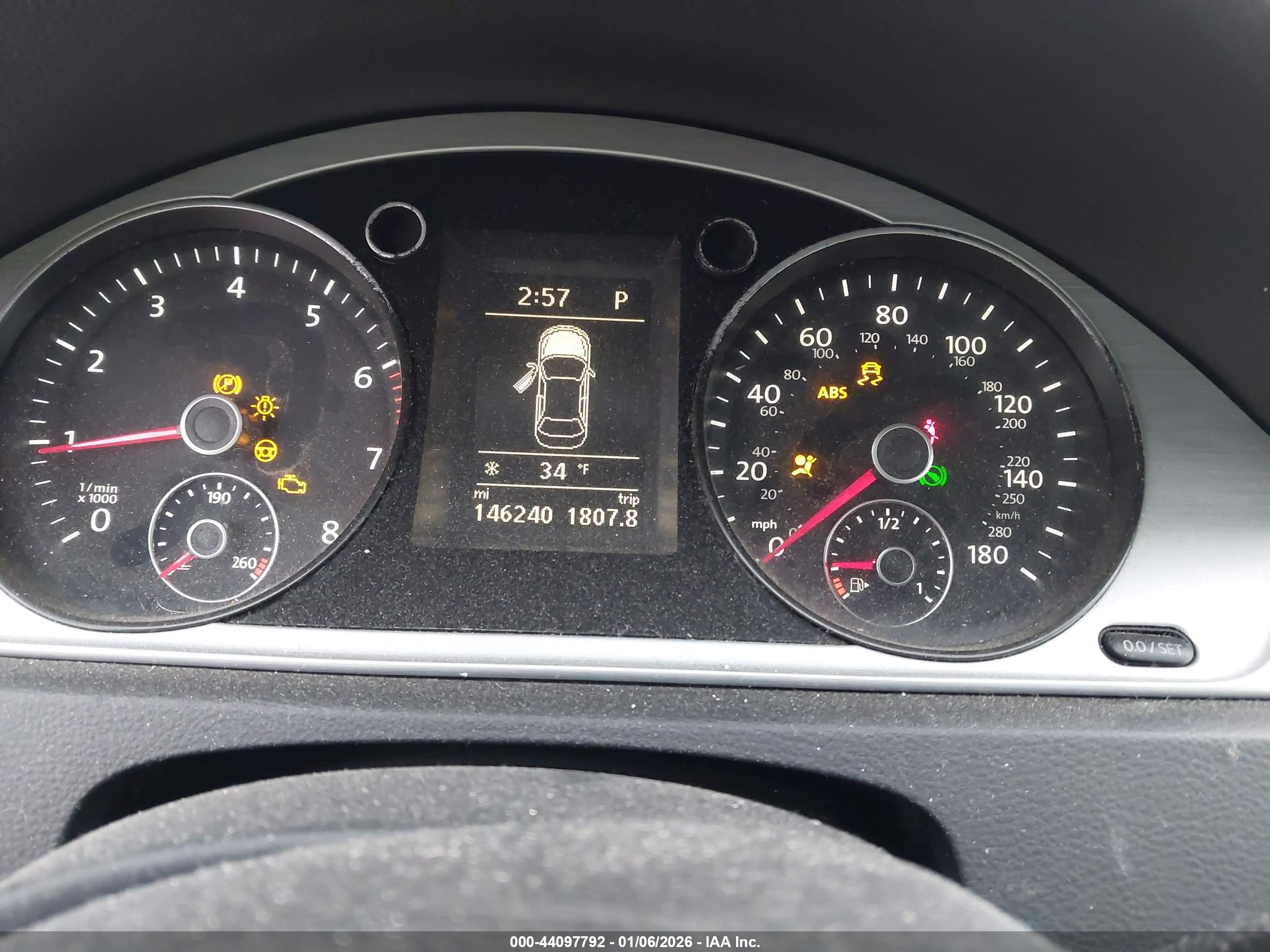 VOLKSWAGEN CC image 7