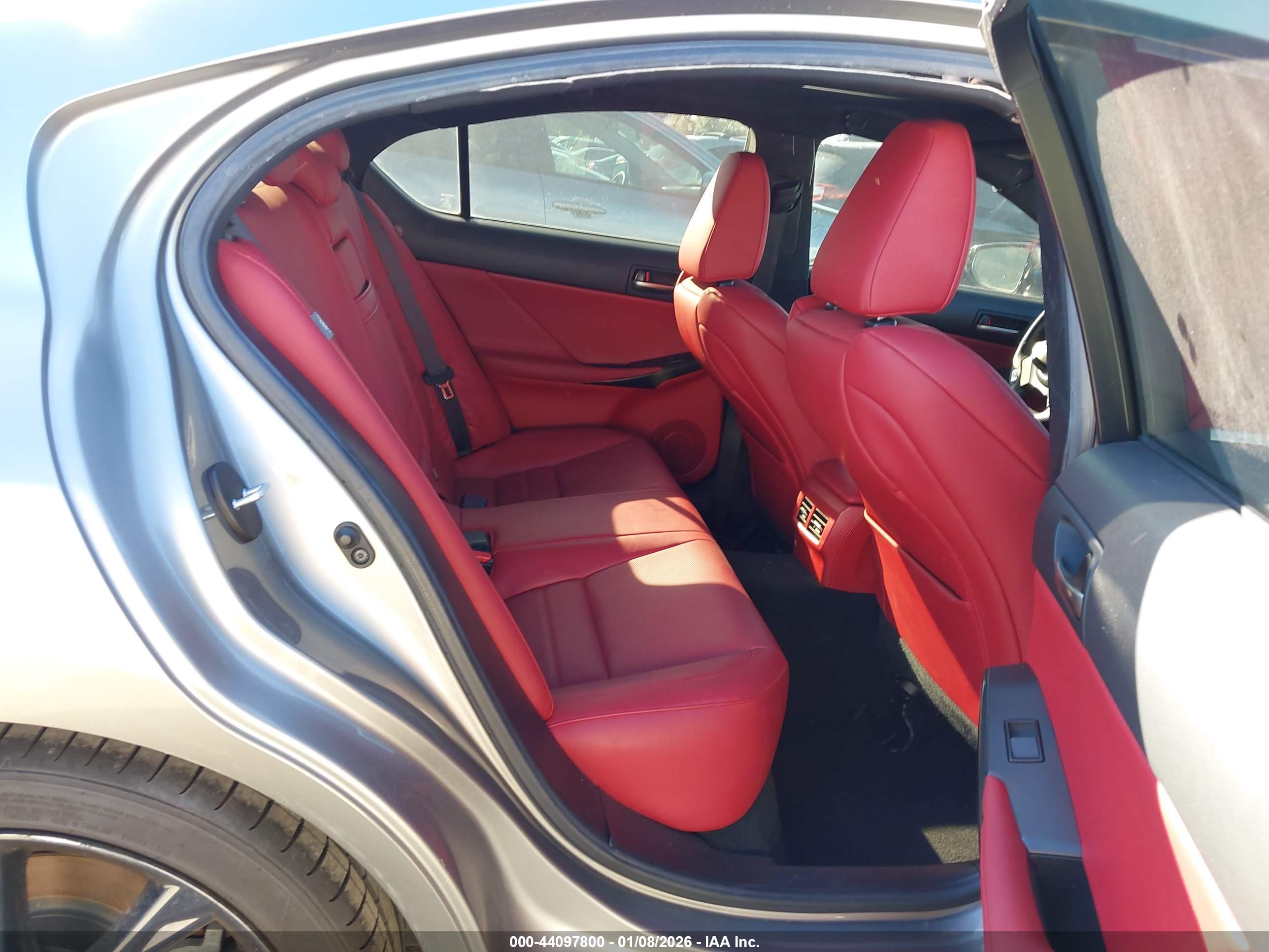 LEXUS IS image 8