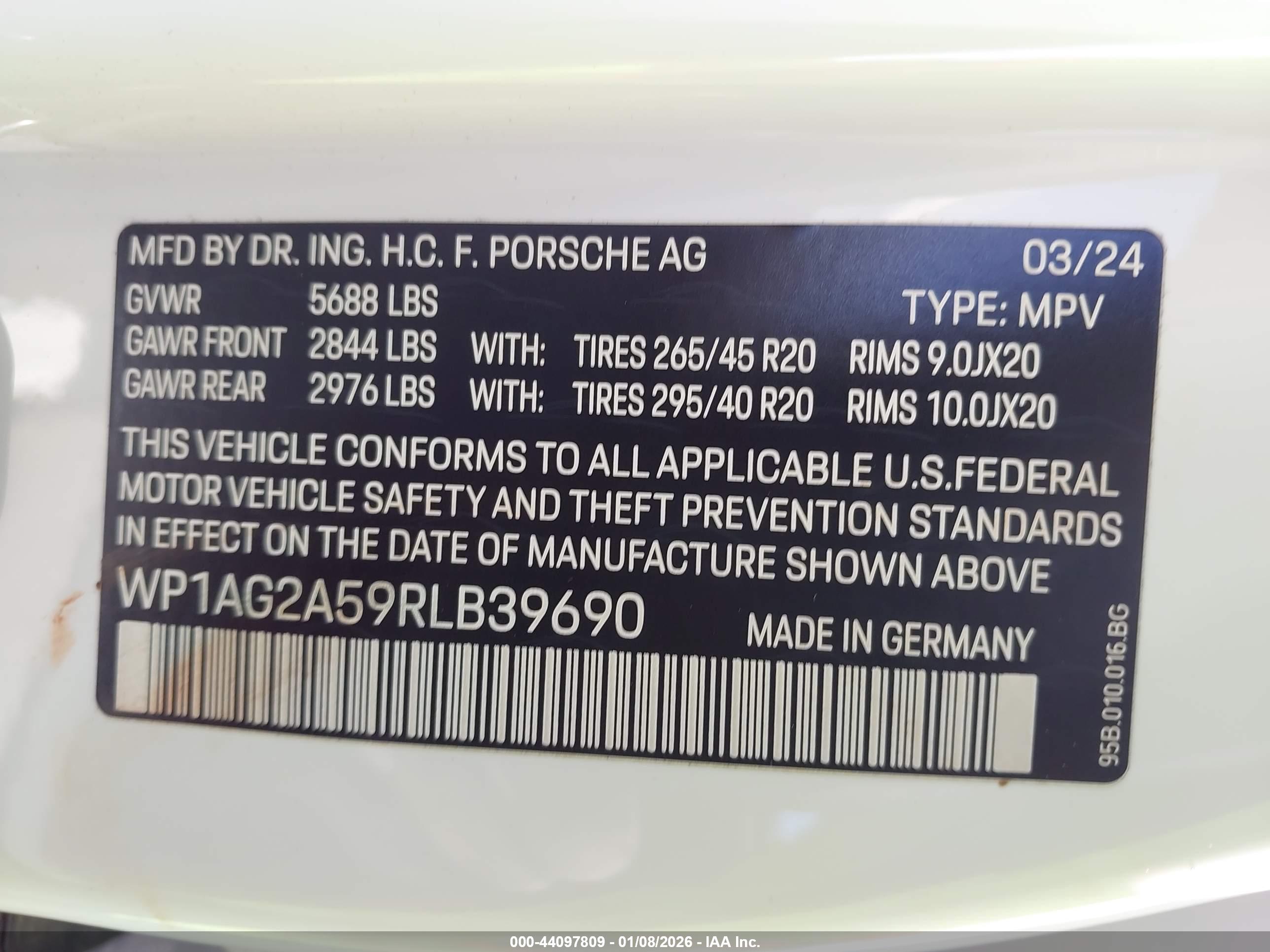 PORSCHE MACAN image 9