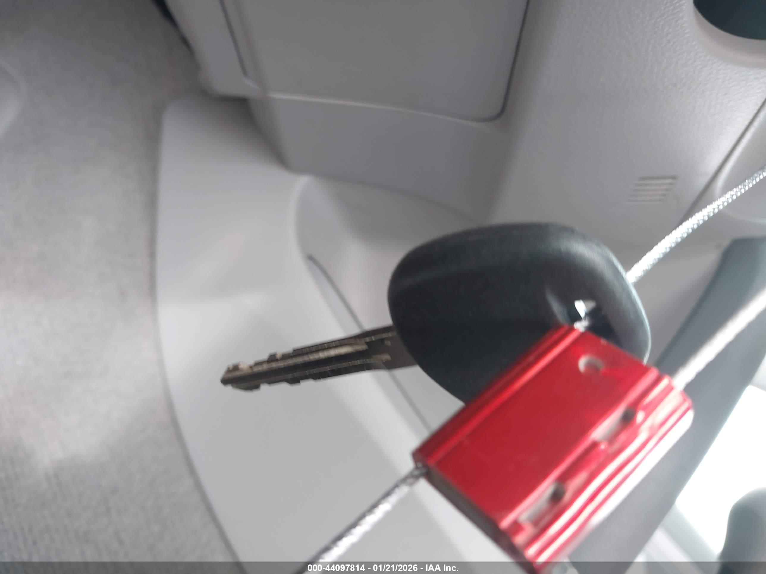 TOYOTA CAMRY image 11