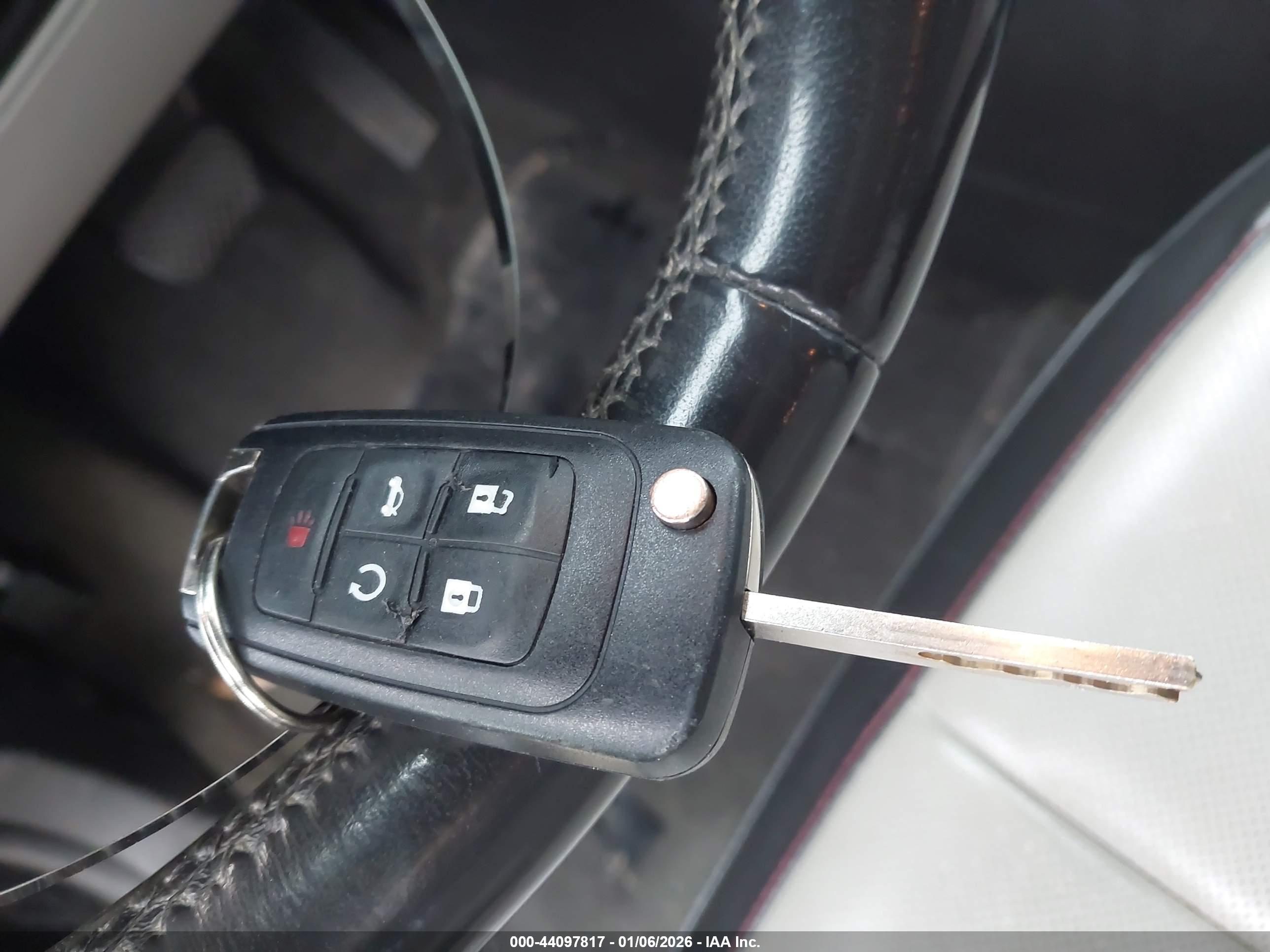 GMC TERRAIN image 11