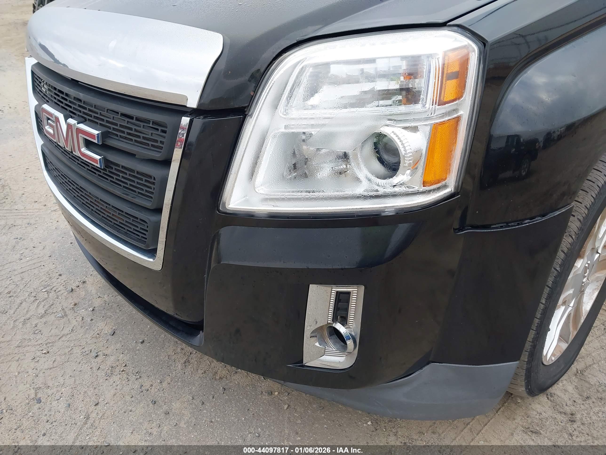 GMC TERRAIN image 6