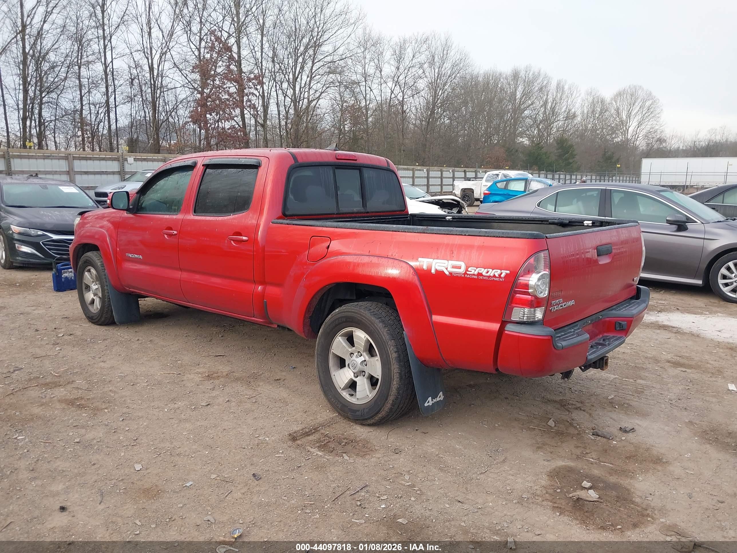 TOYOTA TACOMA image 3