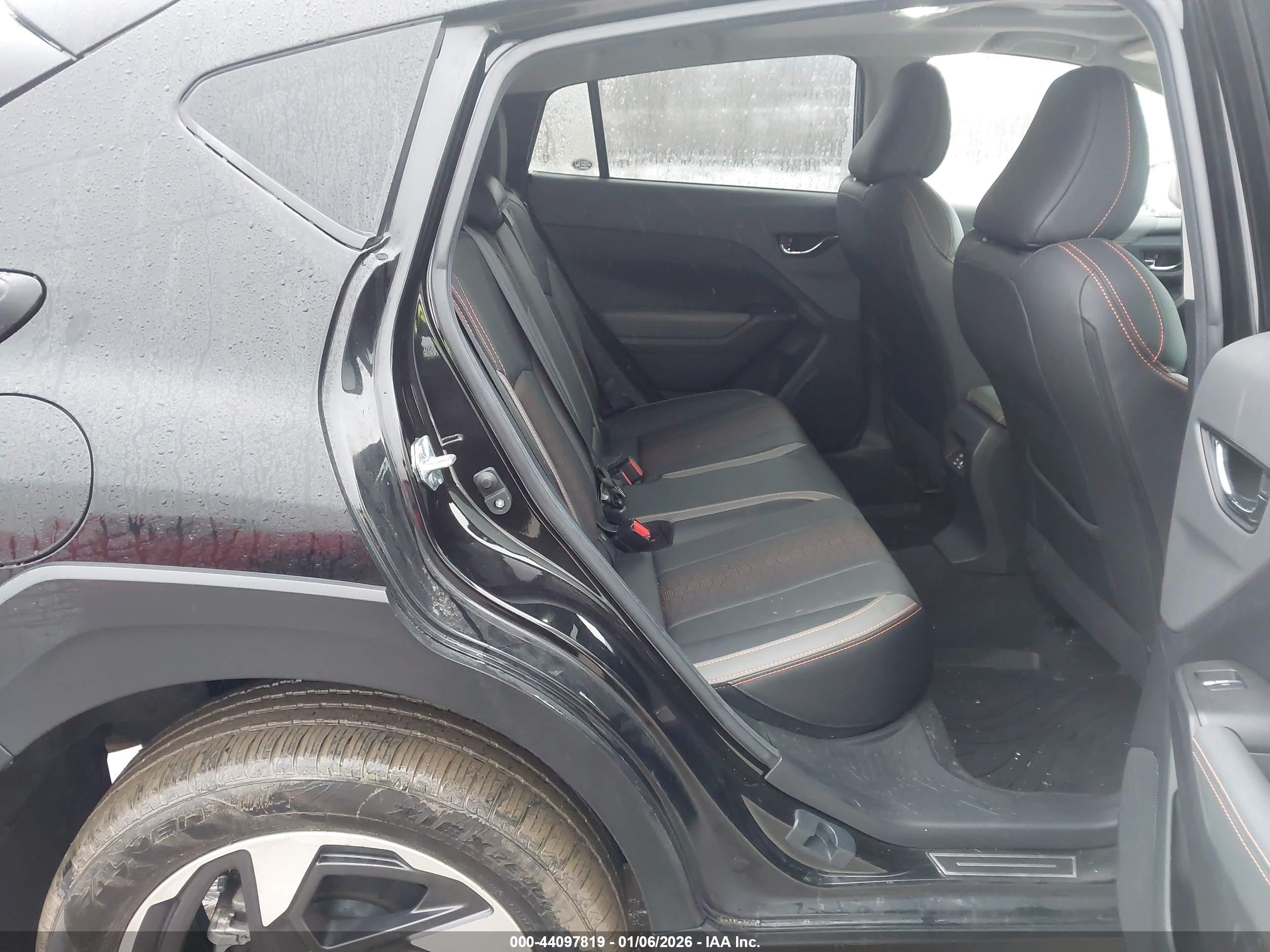 SUBARU CROSSTREK image 8