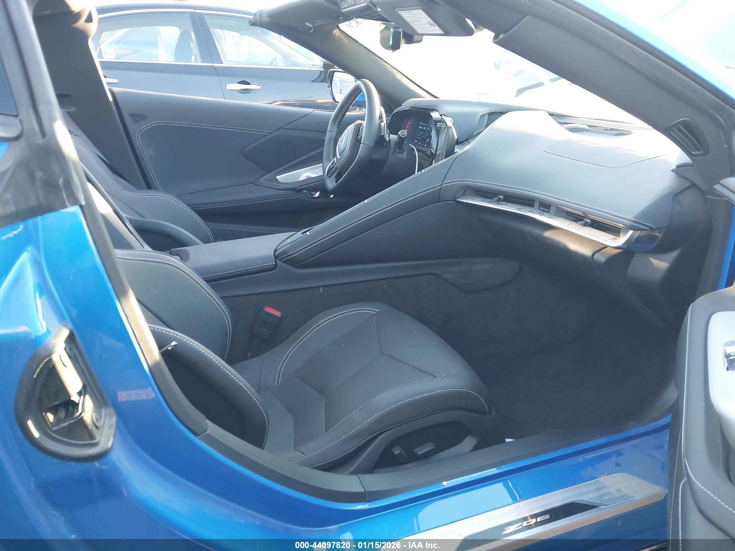 CHEVROLET CORVETTE image 5