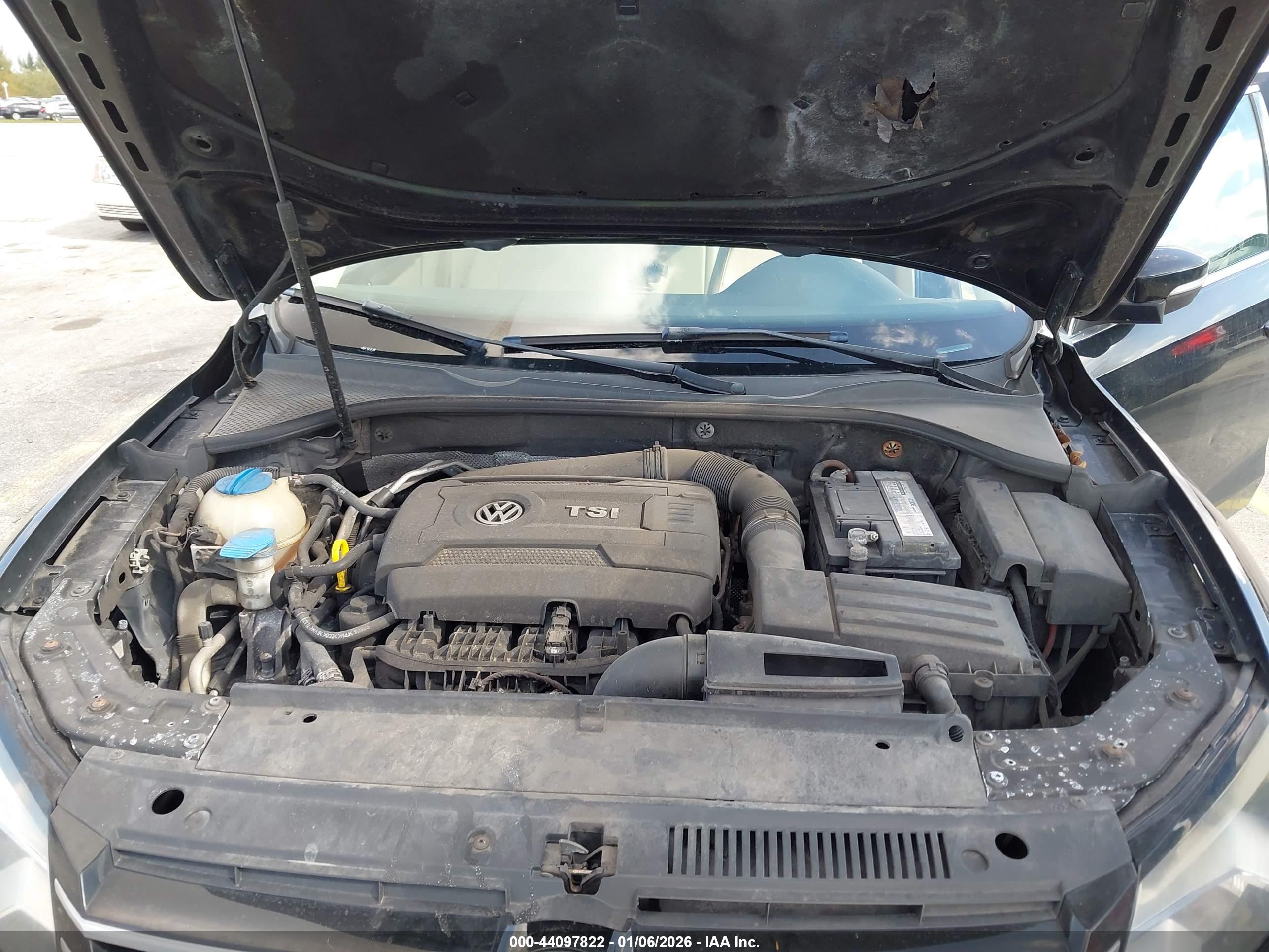 VOLKSWAGEN PASSAT image 10