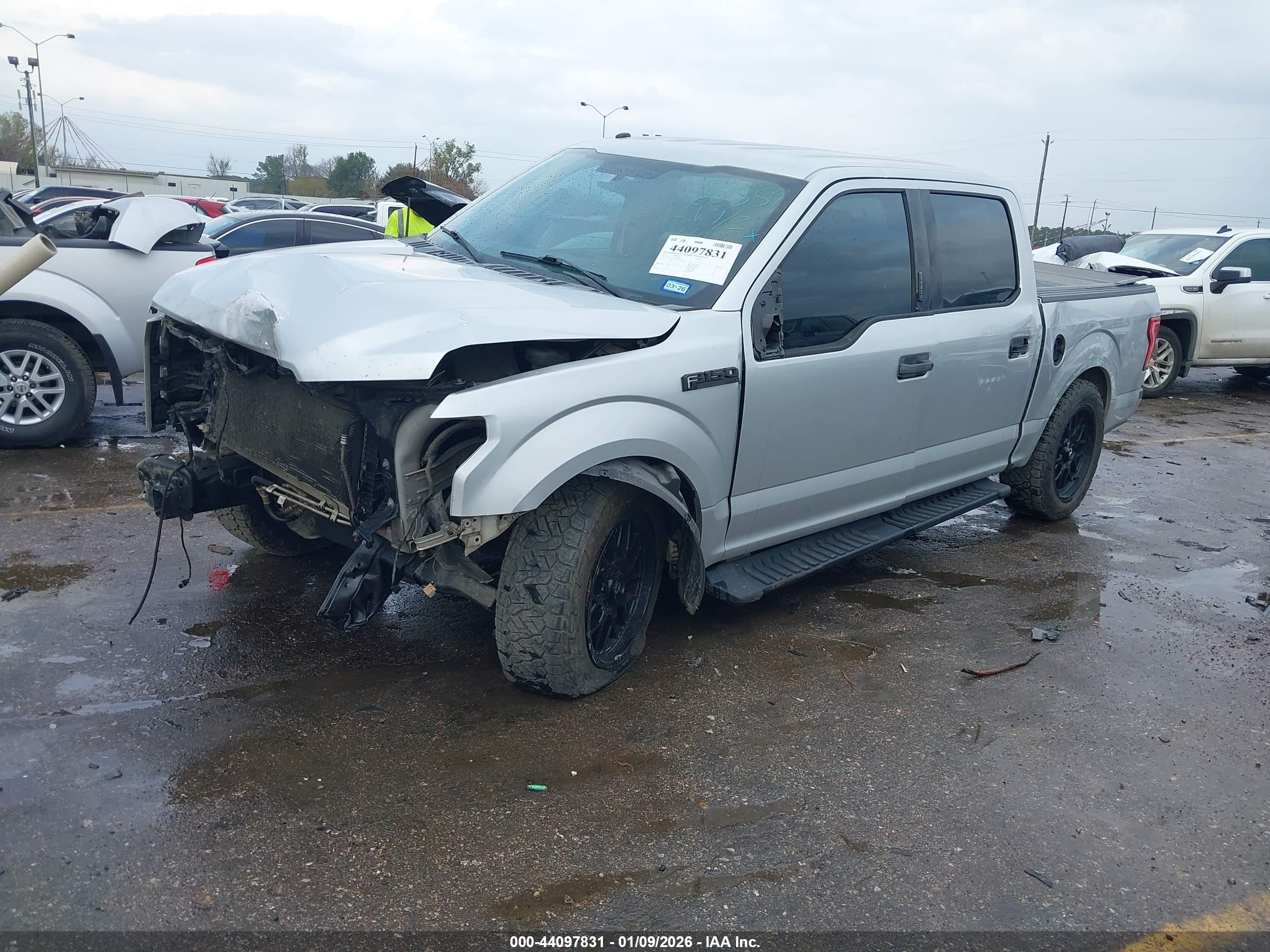FORD F-150 image 2