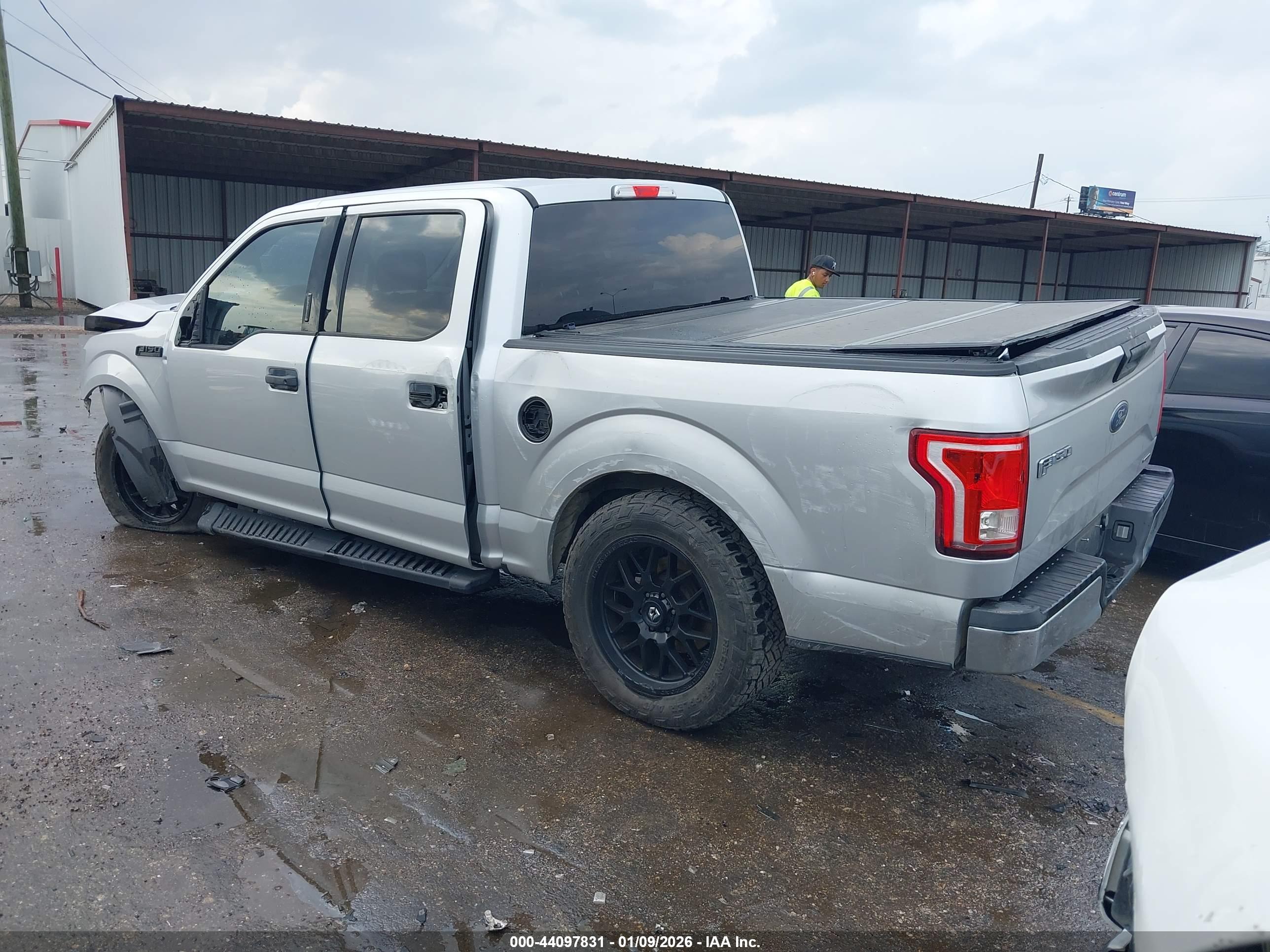 FORD F-150 image 3