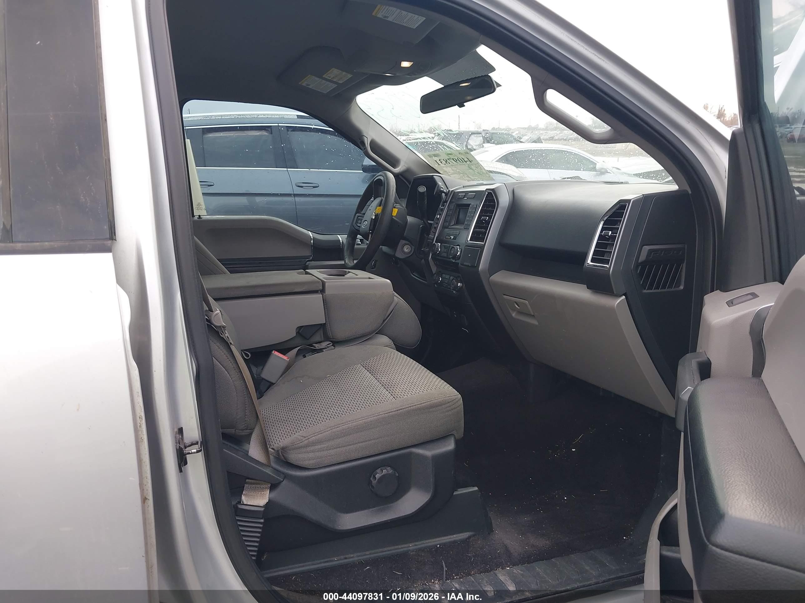 FORD F-150 image 5