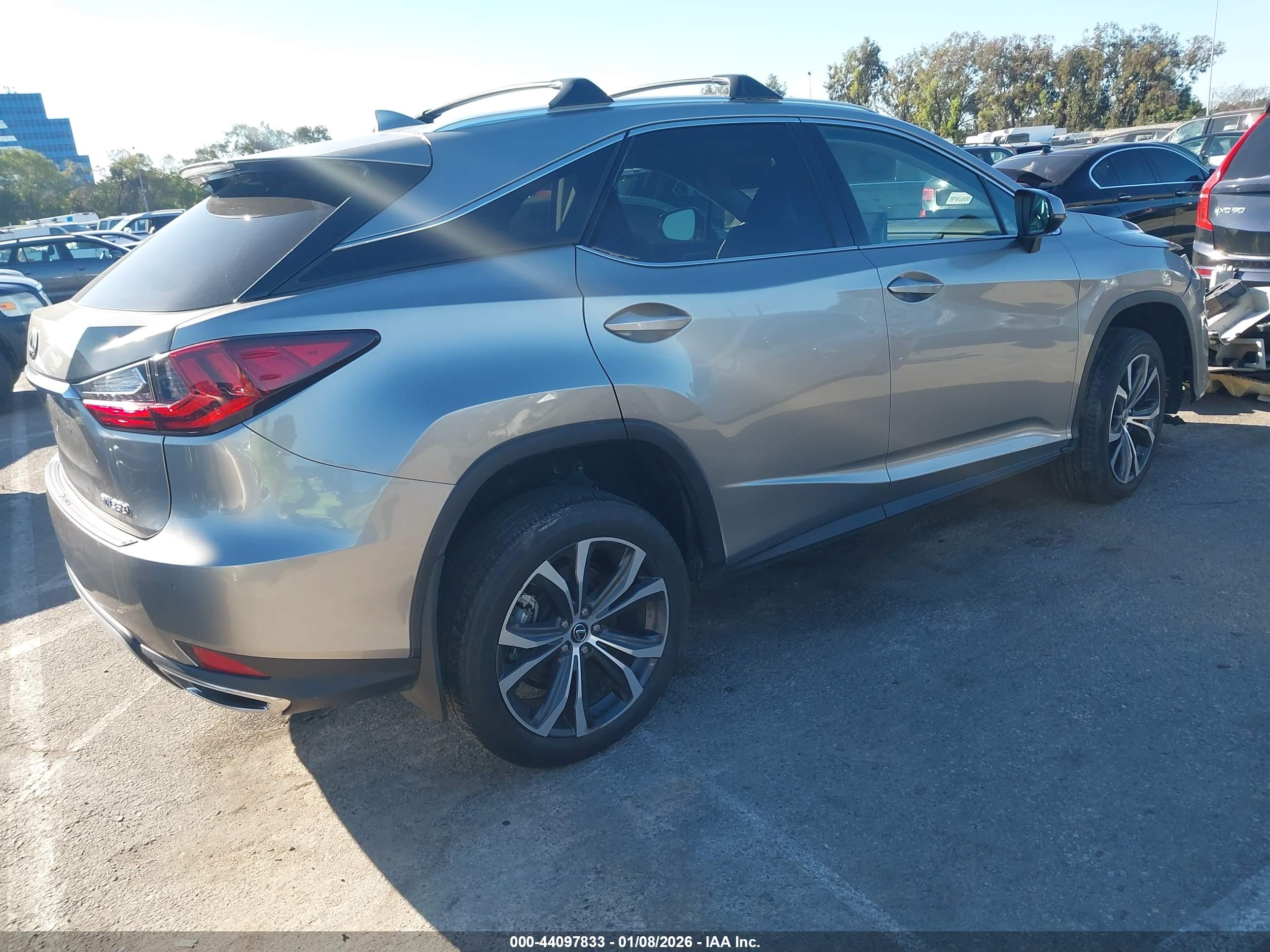LEXUS RX image 4