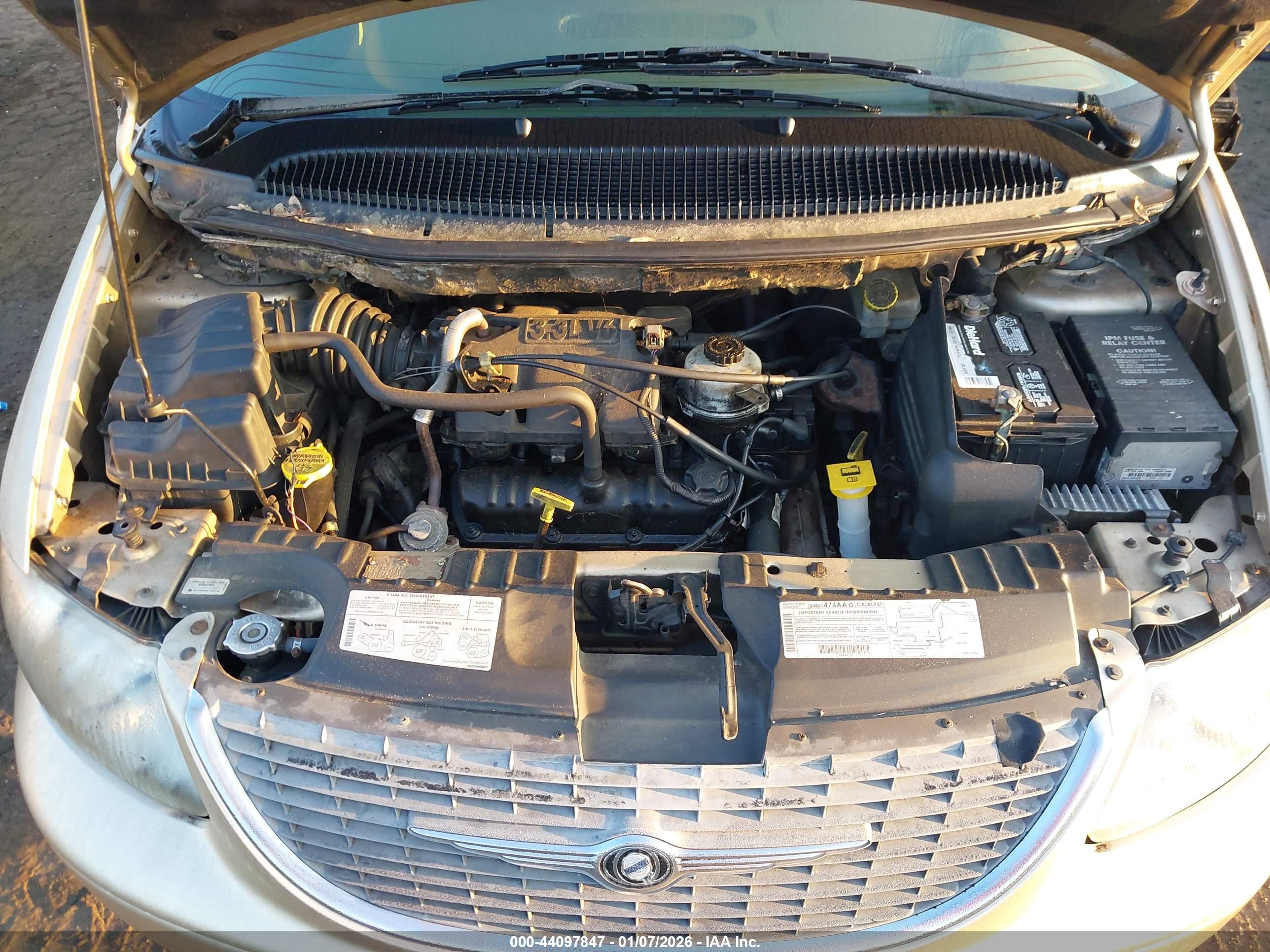CHRYSLER TOWN image 10