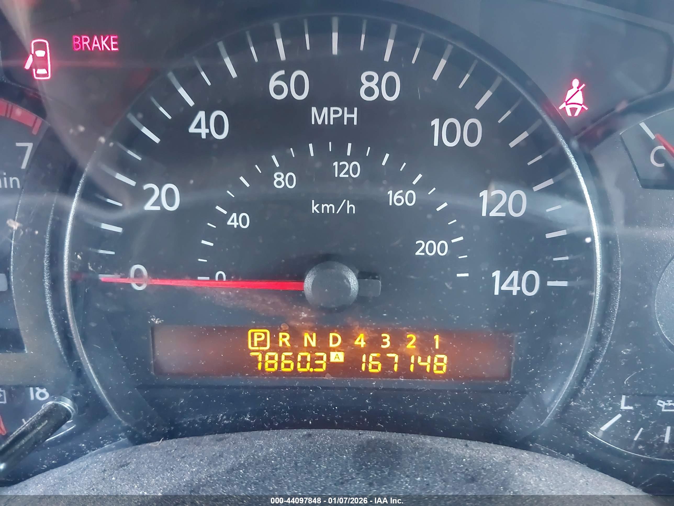 NISSAN TITAN image 7