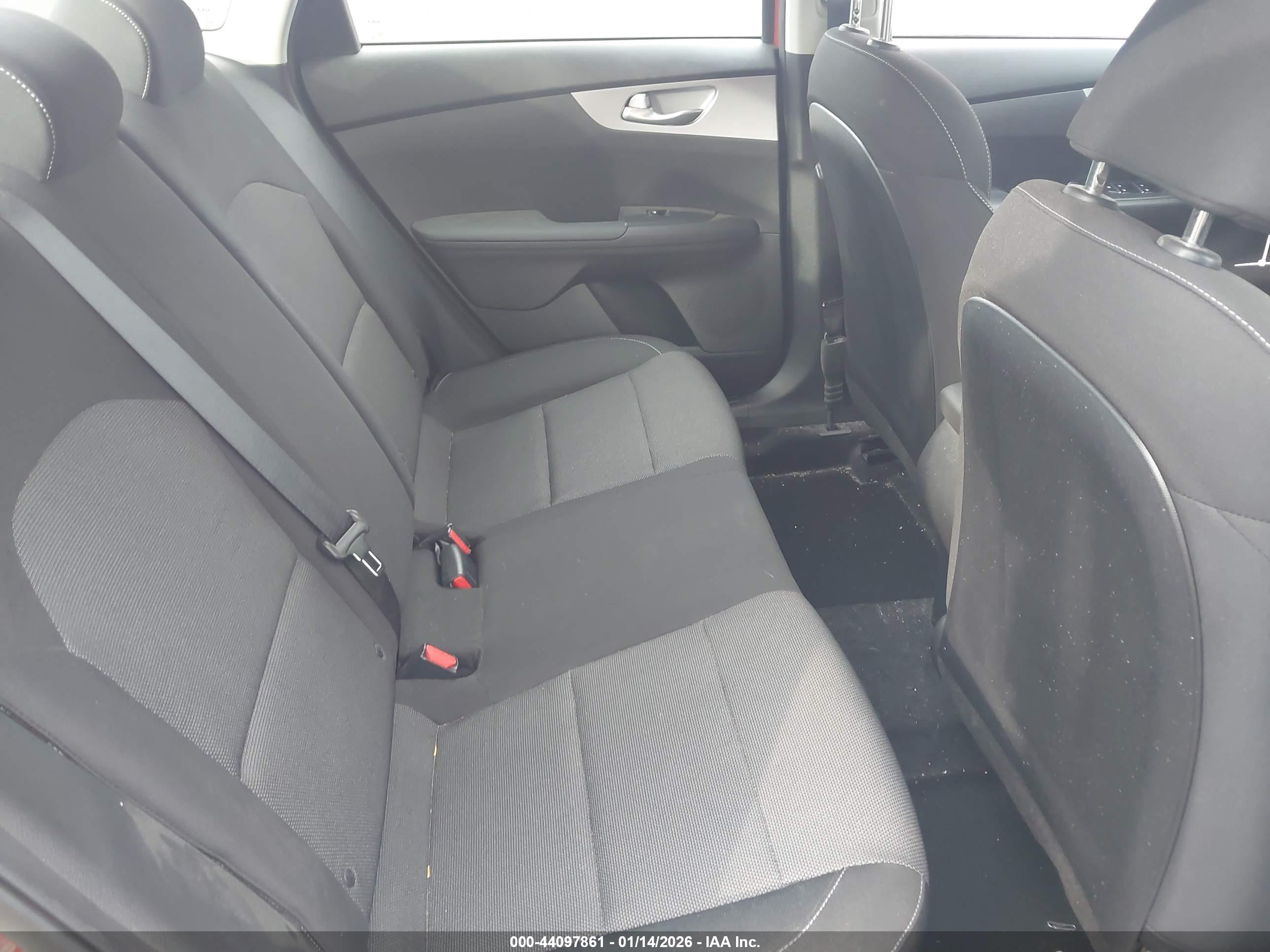 KIA FORTE image 8