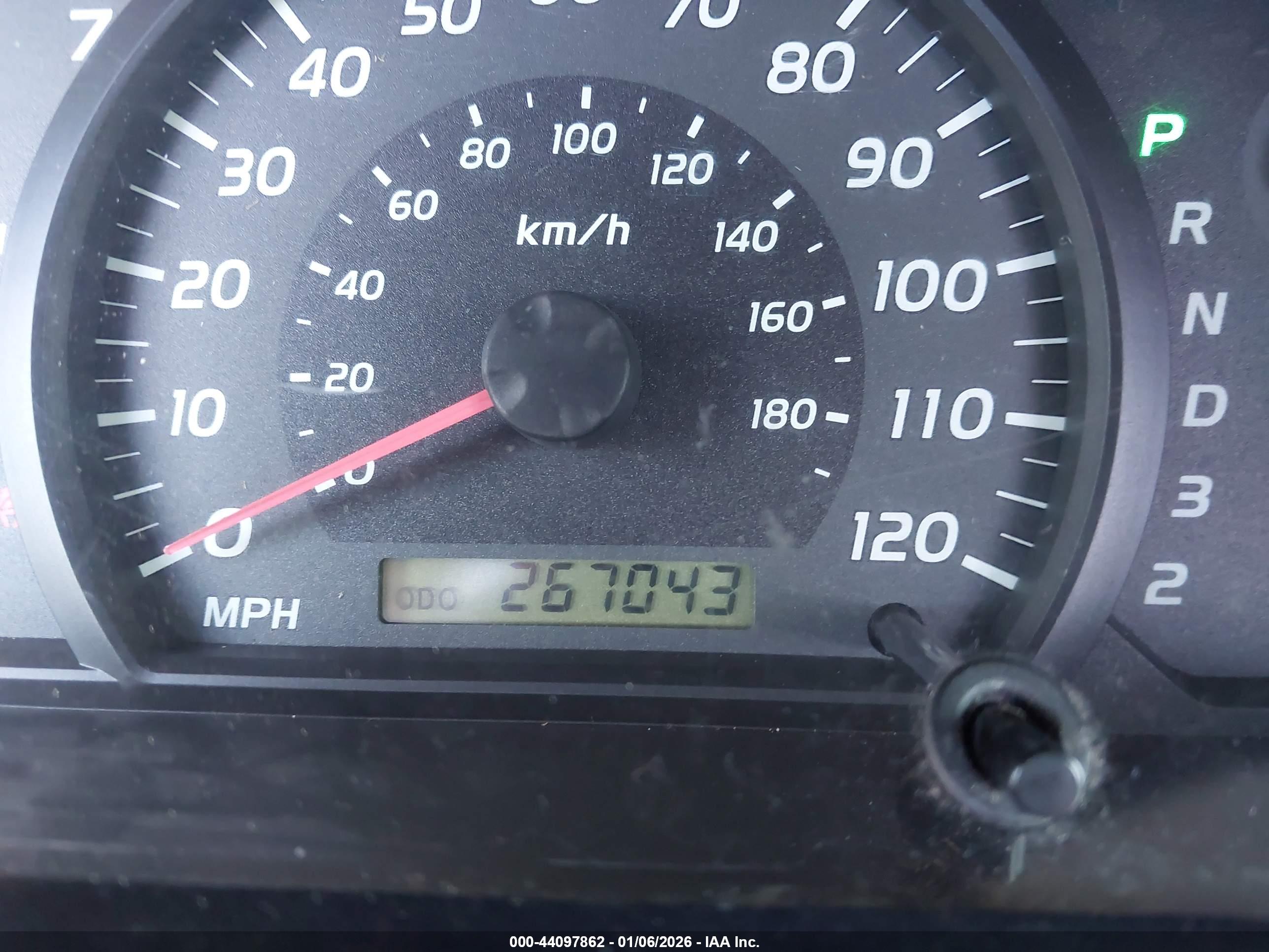 TOYOTA TUNDRA image 7