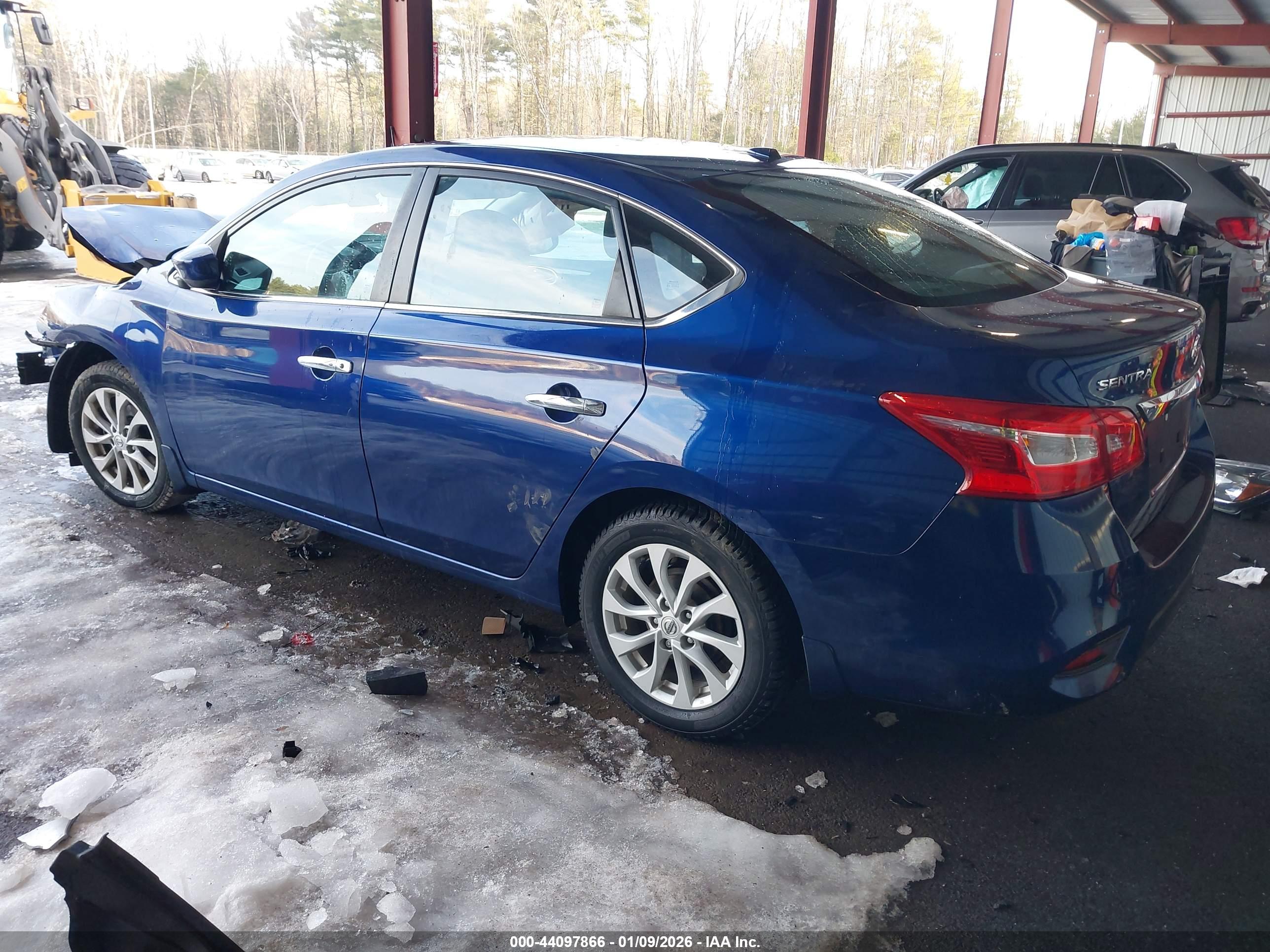 NISSAN SENTRA image 3