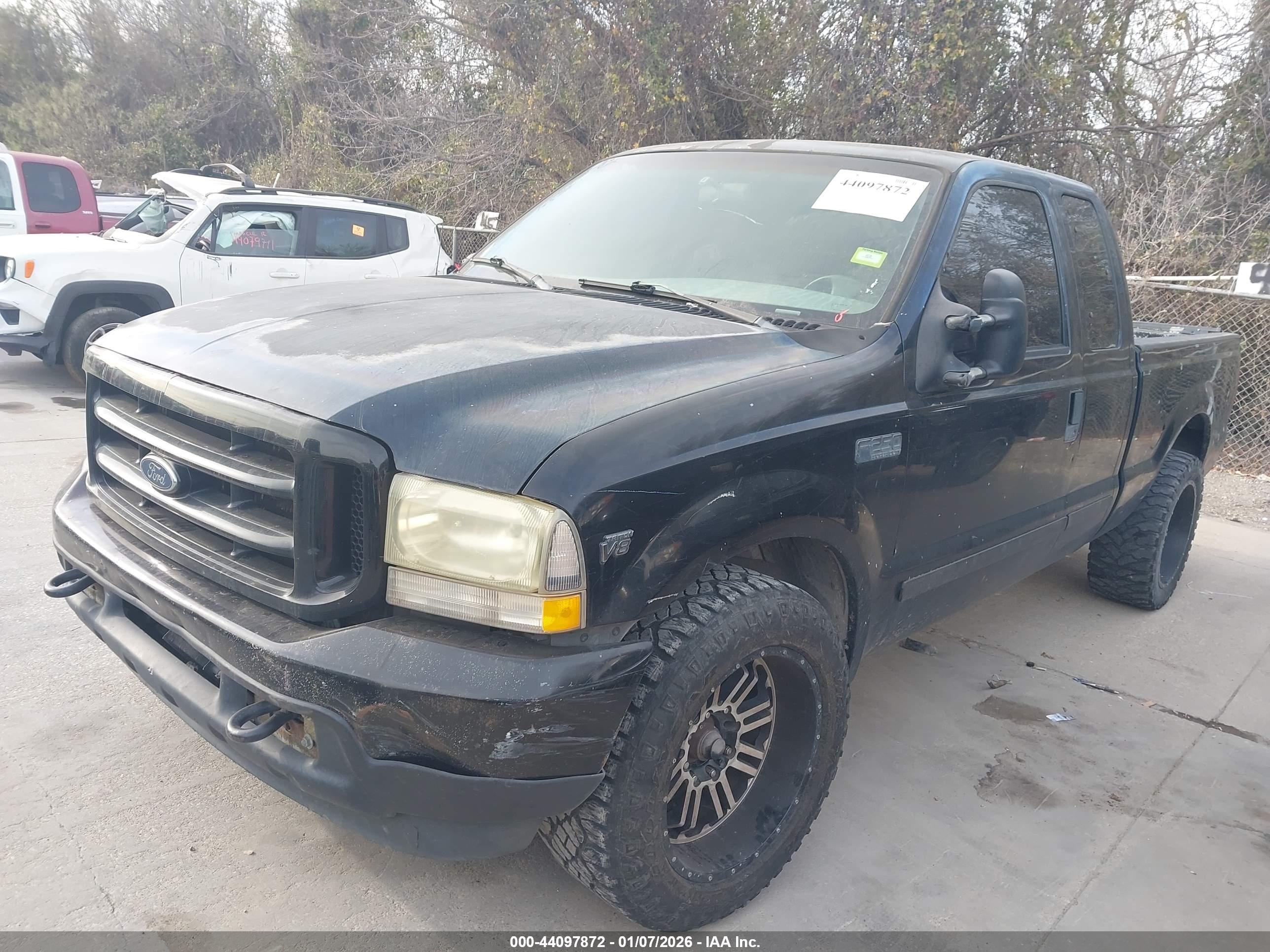 FORD SUPER image 2