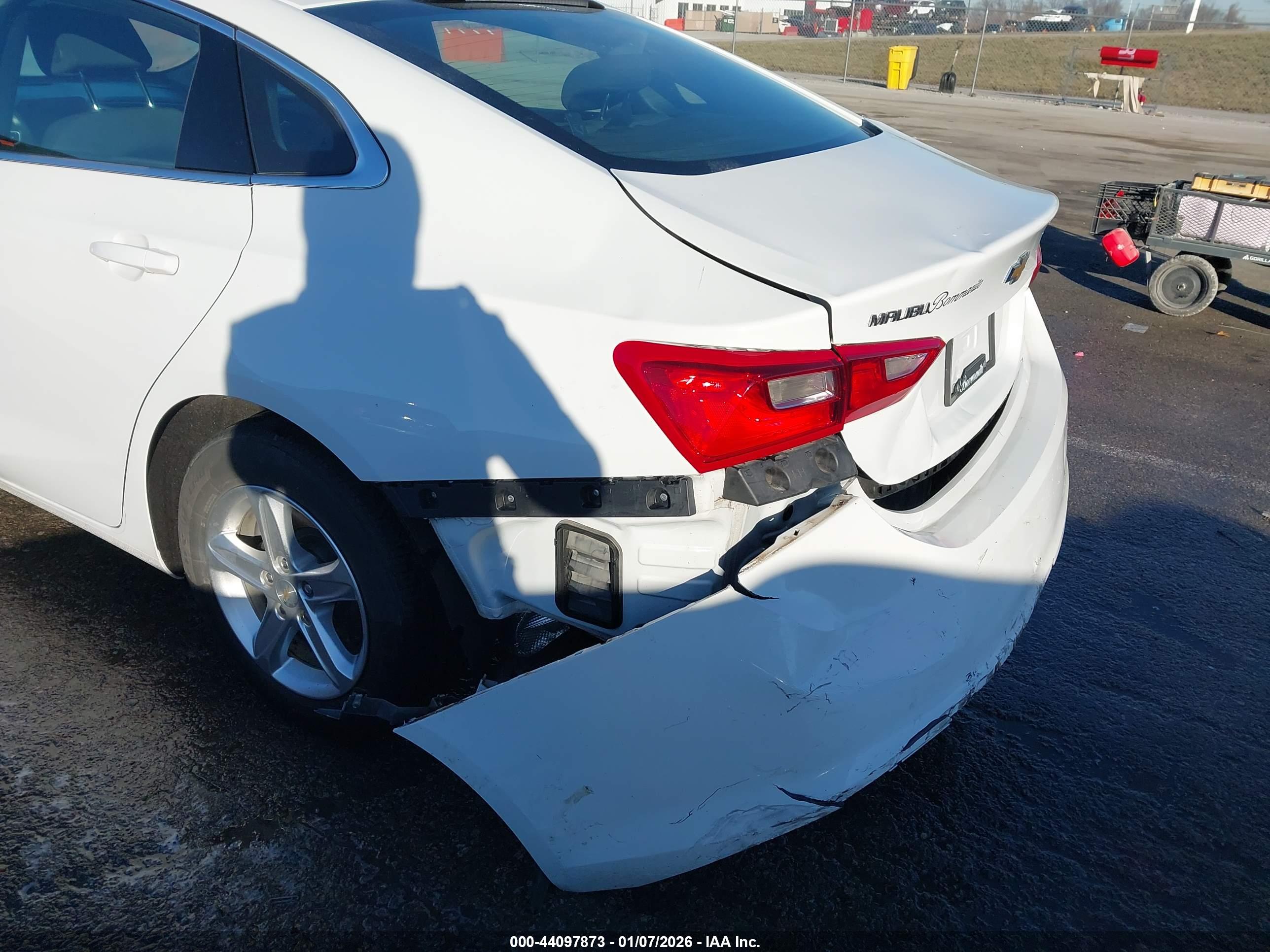 CHEVROLET MALIBU image 6