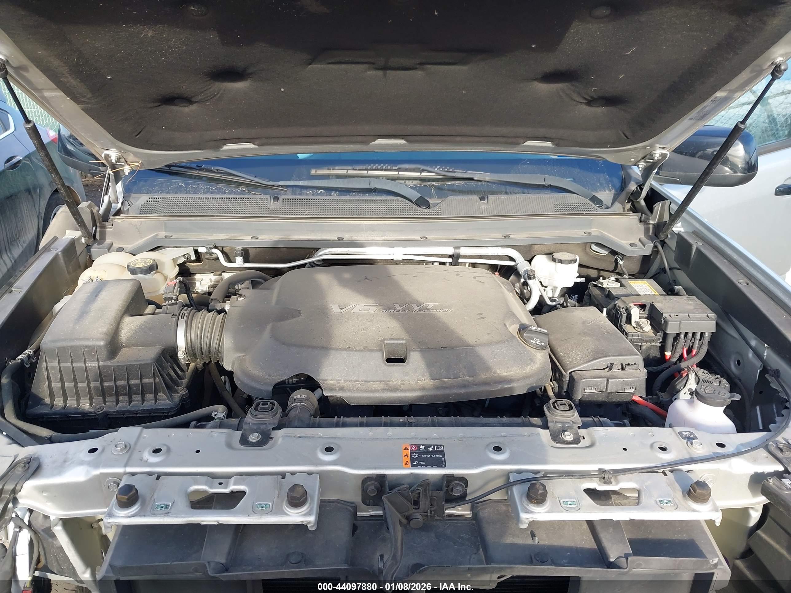 CHEVROLET COLORADO image 10