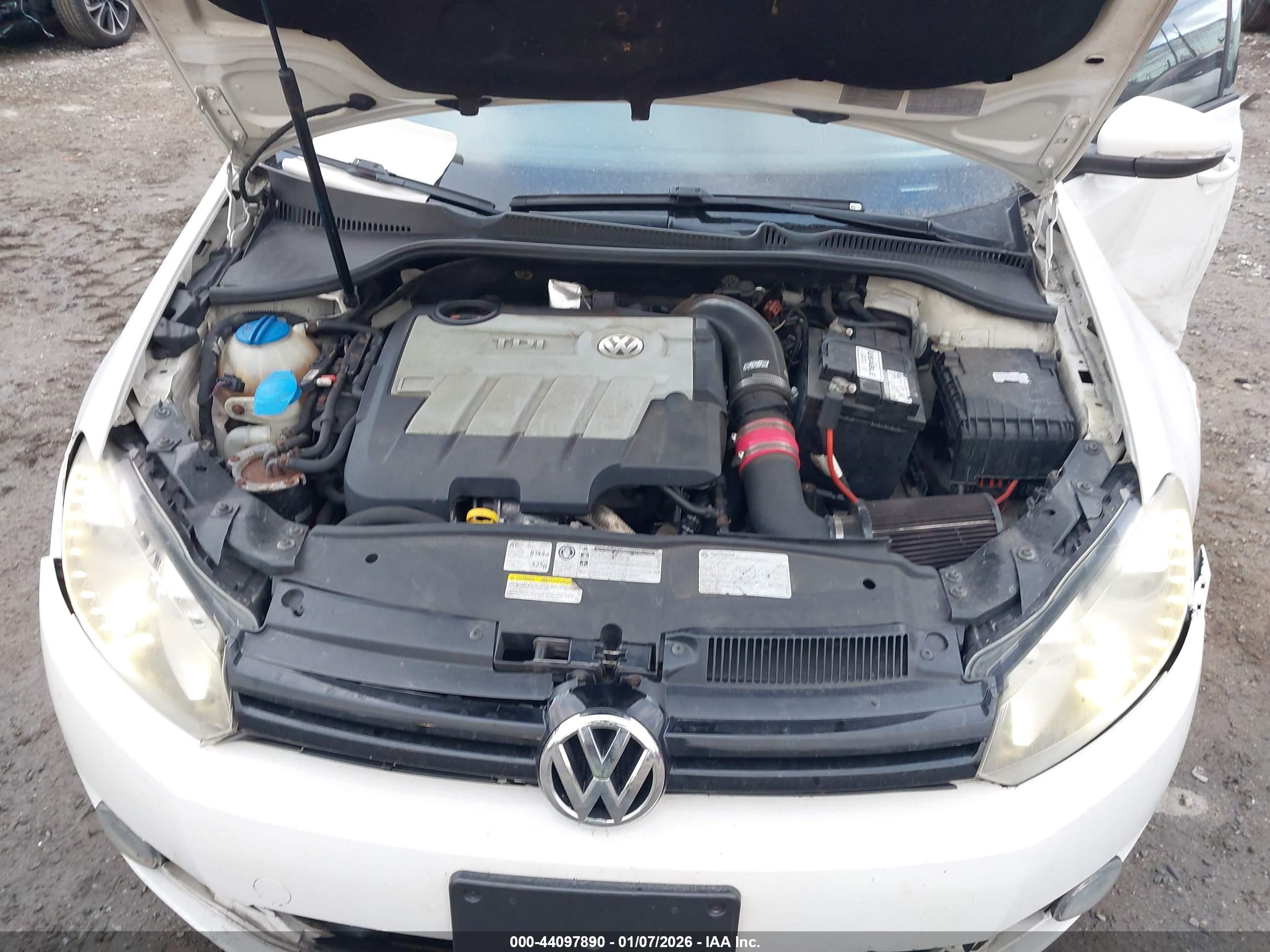 VOLKSWAGEN GOLF image 10
