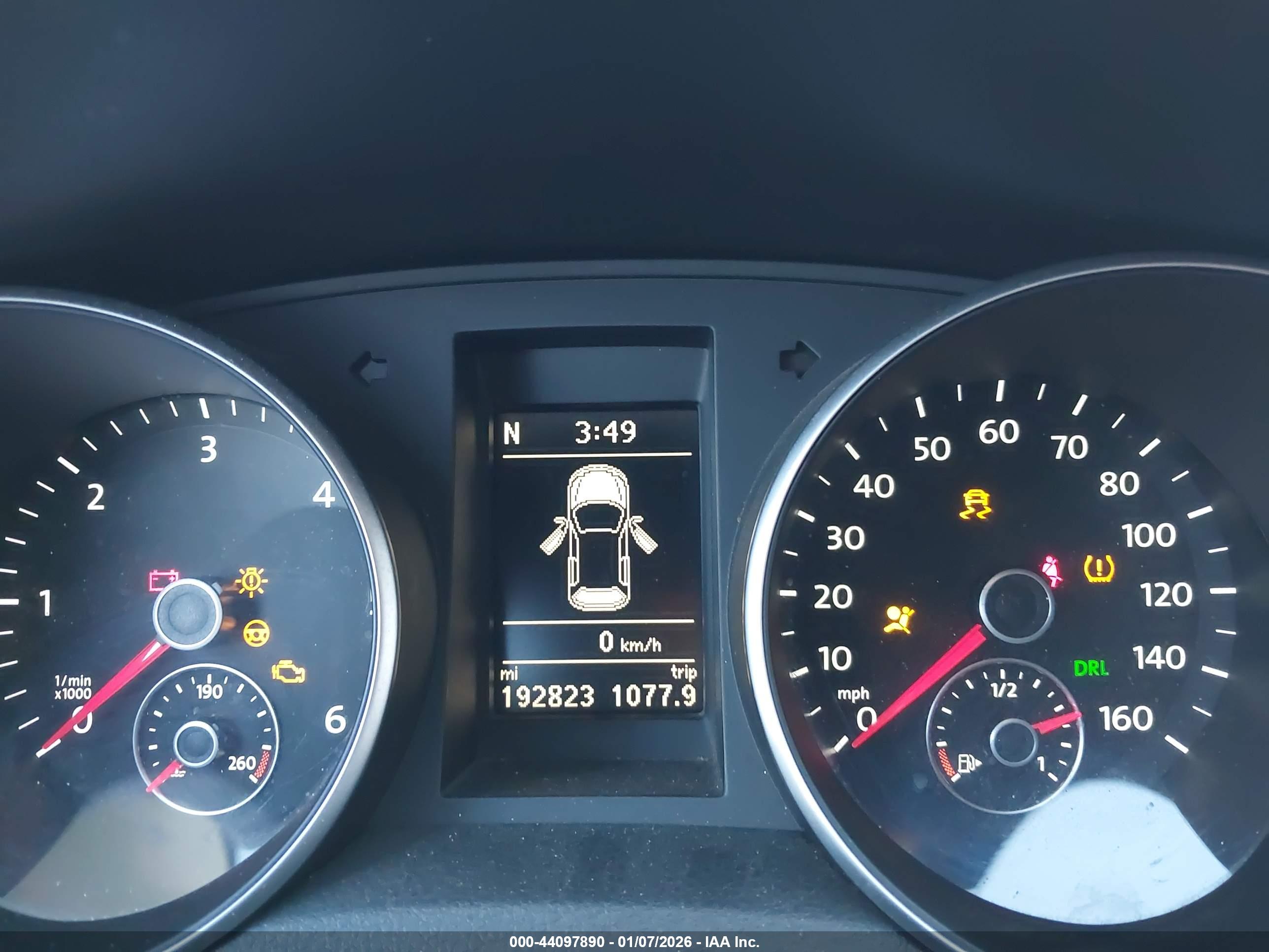 VOLKSWAGEN GOLF image 7