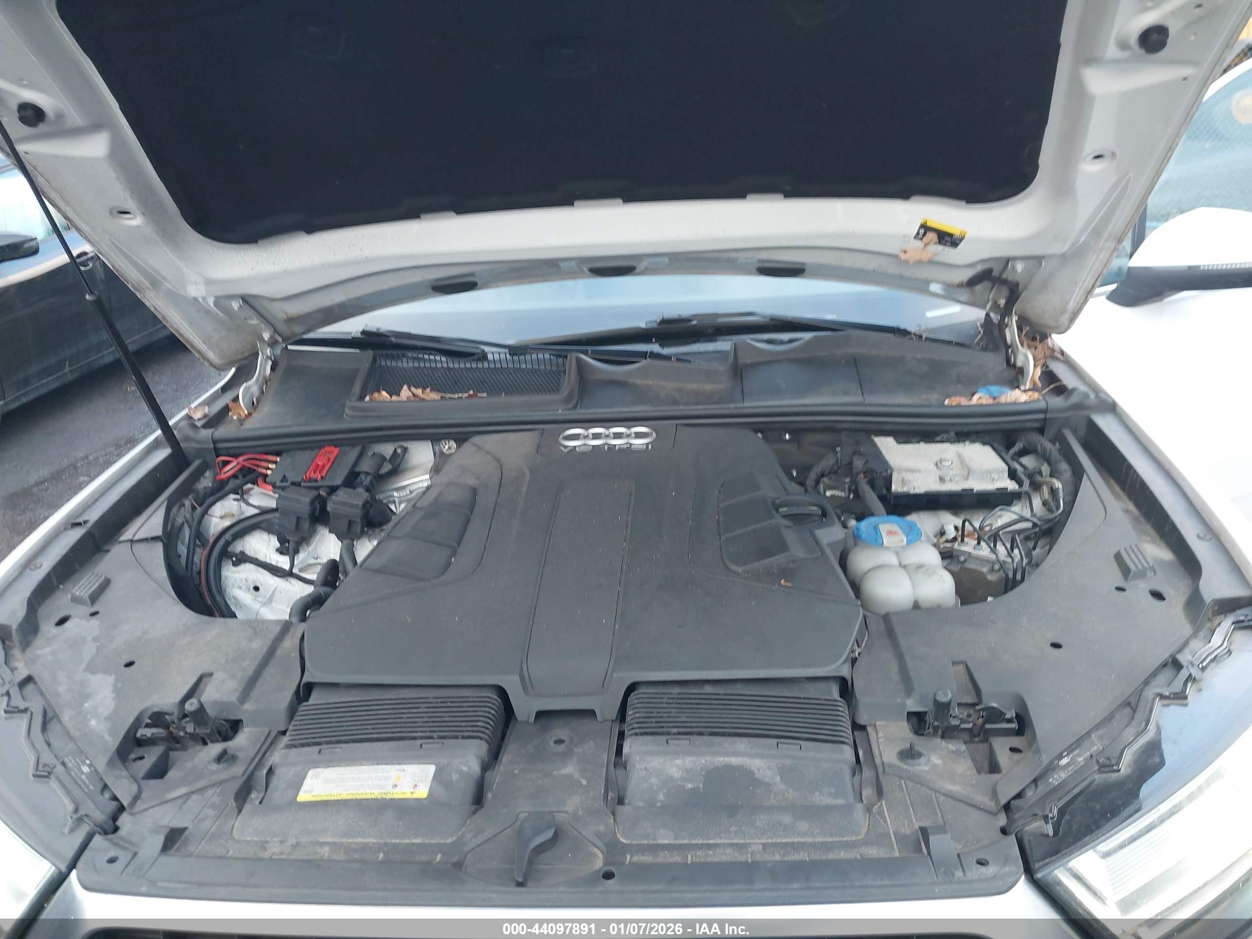 AUDI Q7 image 10