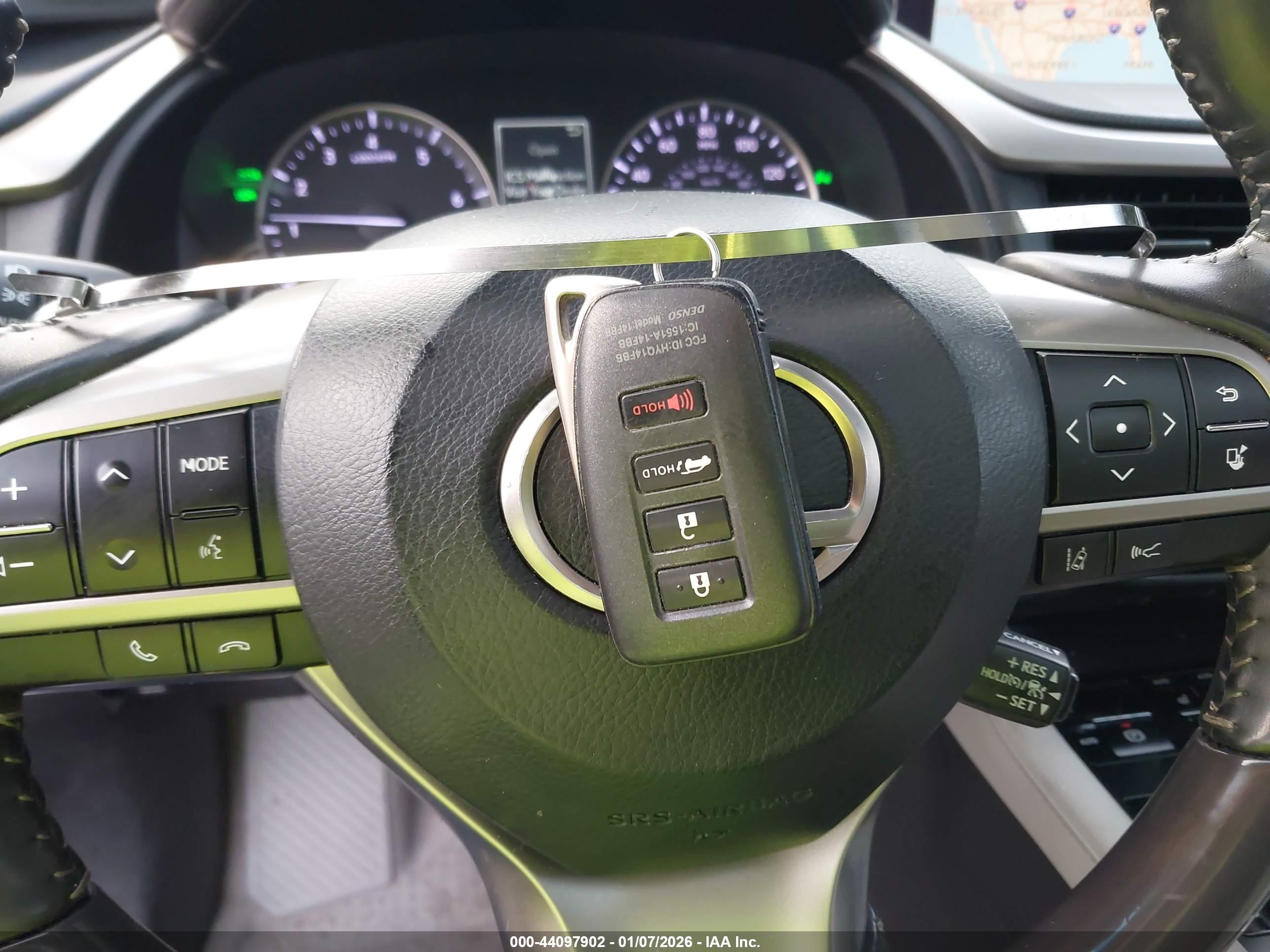 LEXUS RX image 11