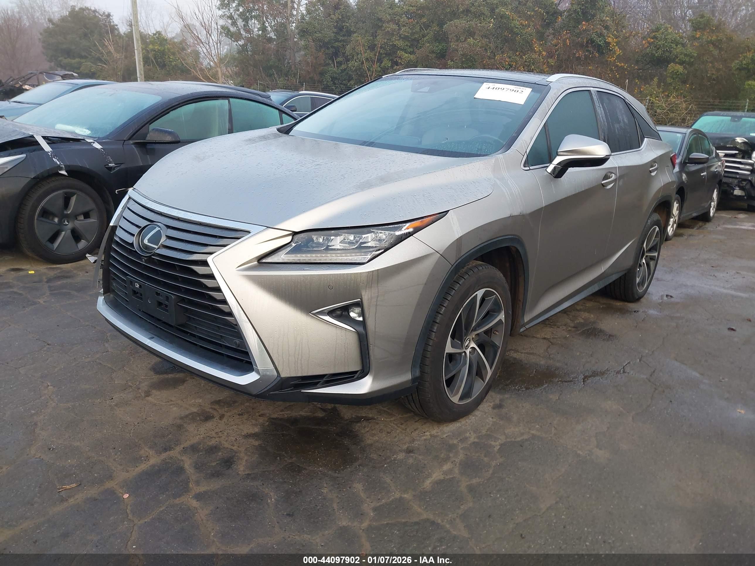 LEXUS RX image 2