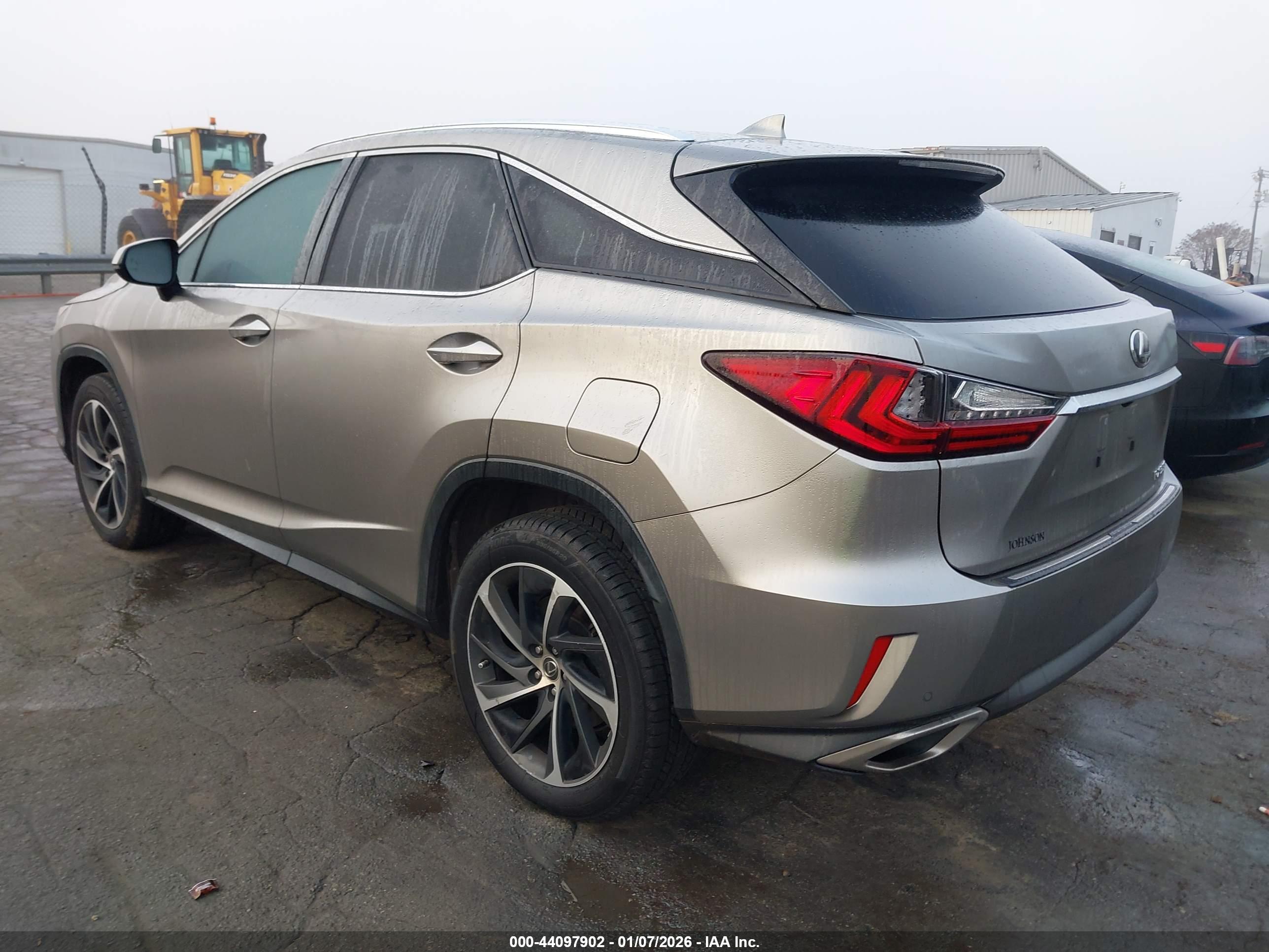 LEXUS RX image 3
