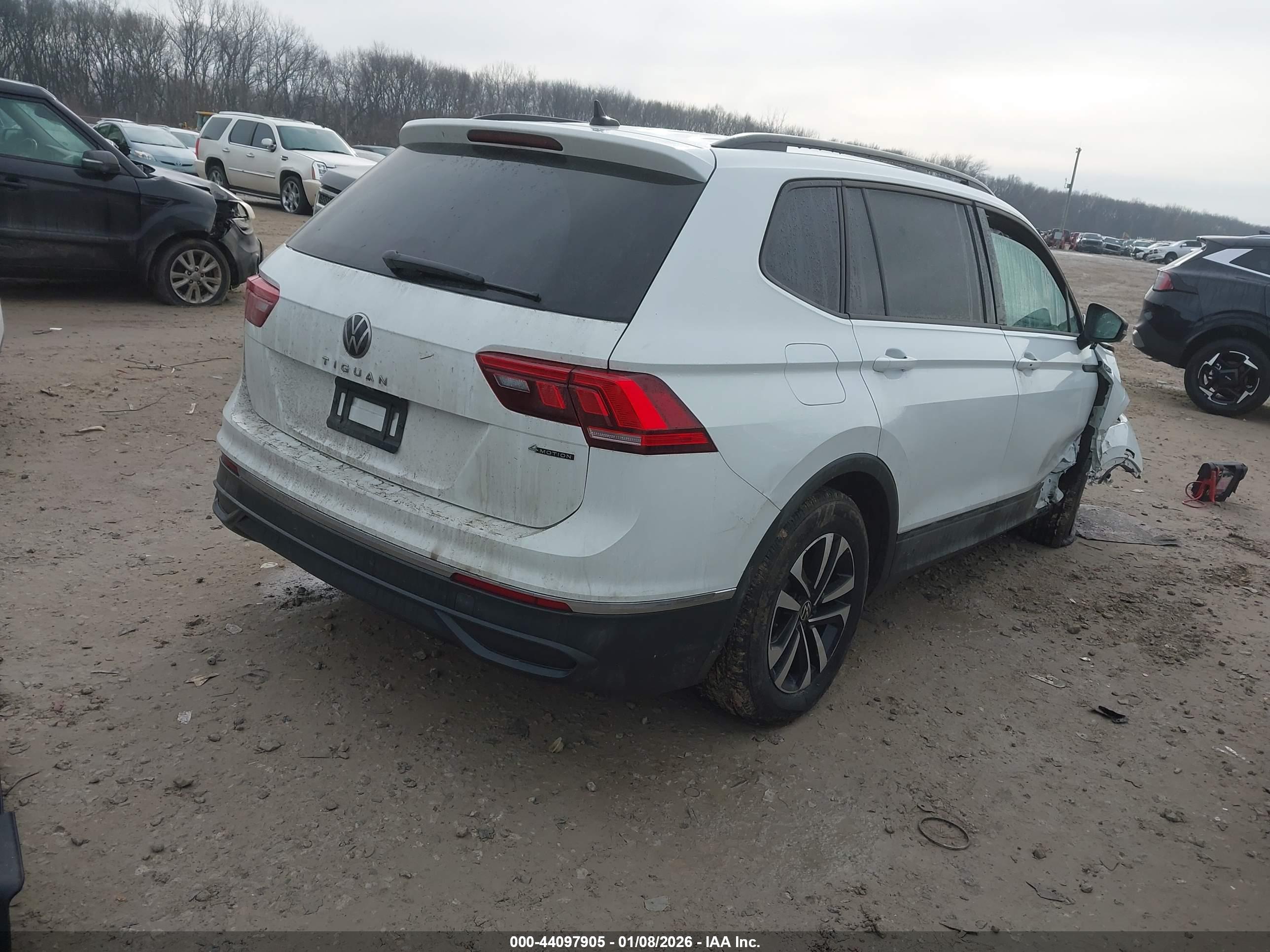VOLKSWAGEN TIGUAN image 4