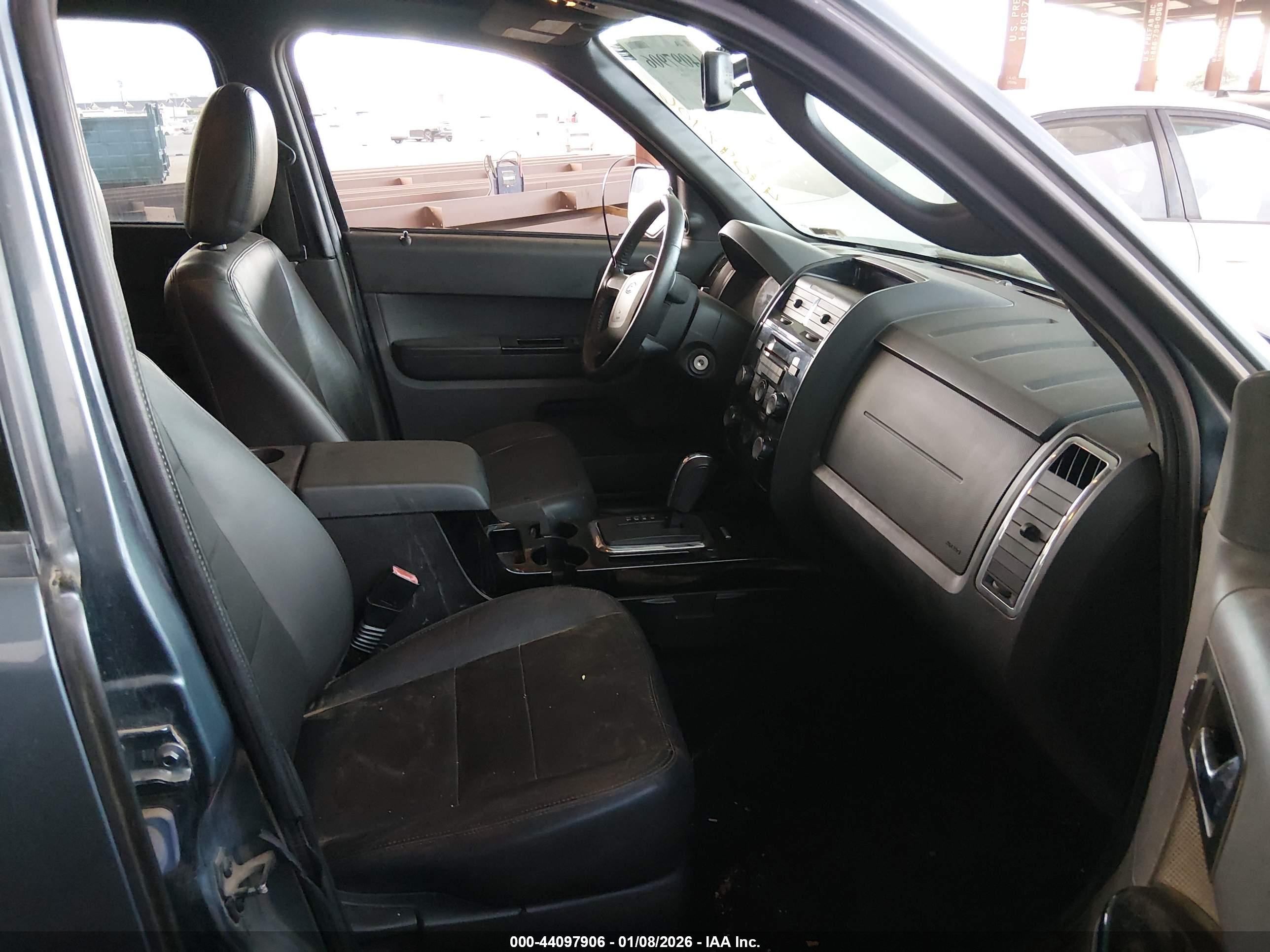 FORD ESCAPE image 5