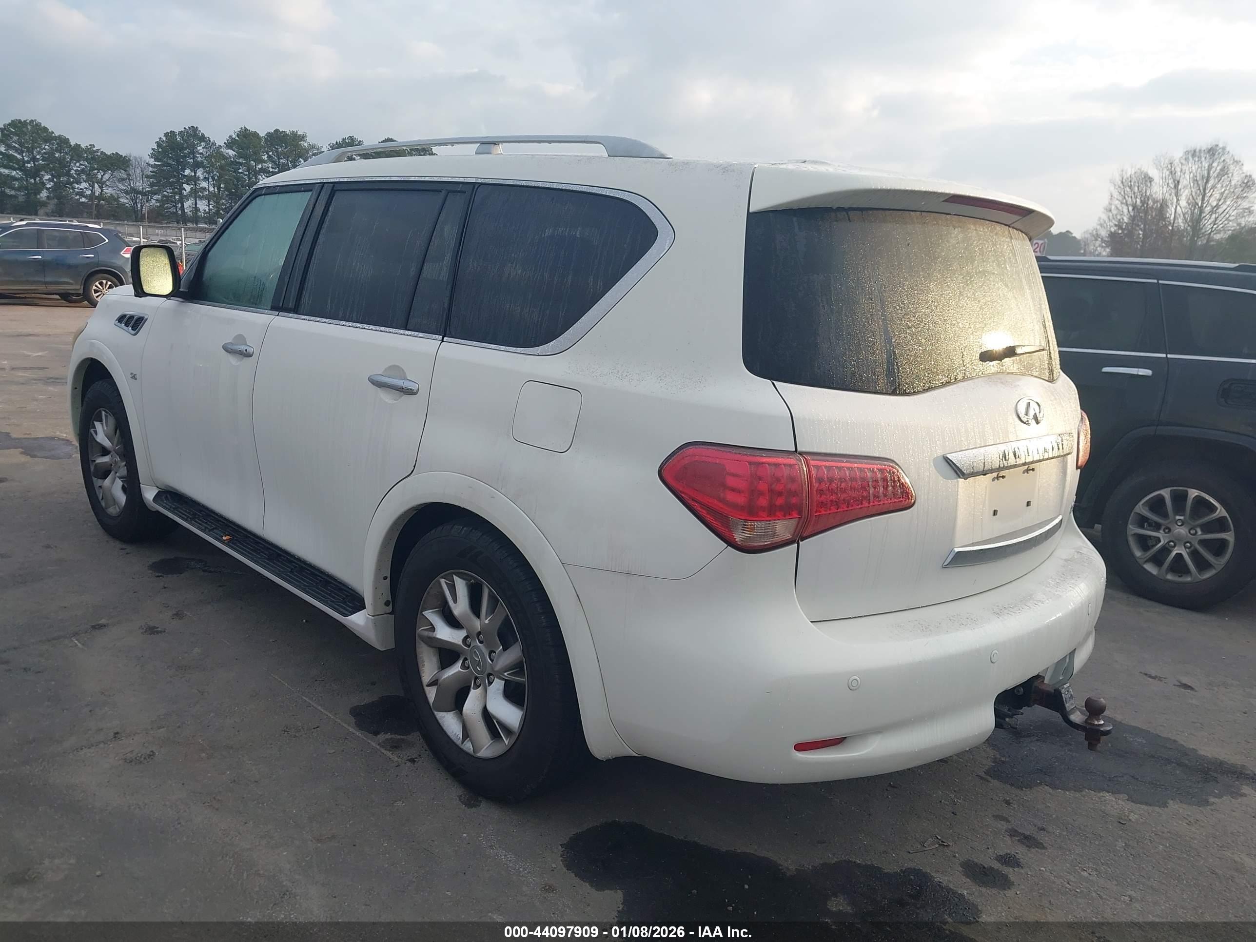 INFINITI QX80 image 3