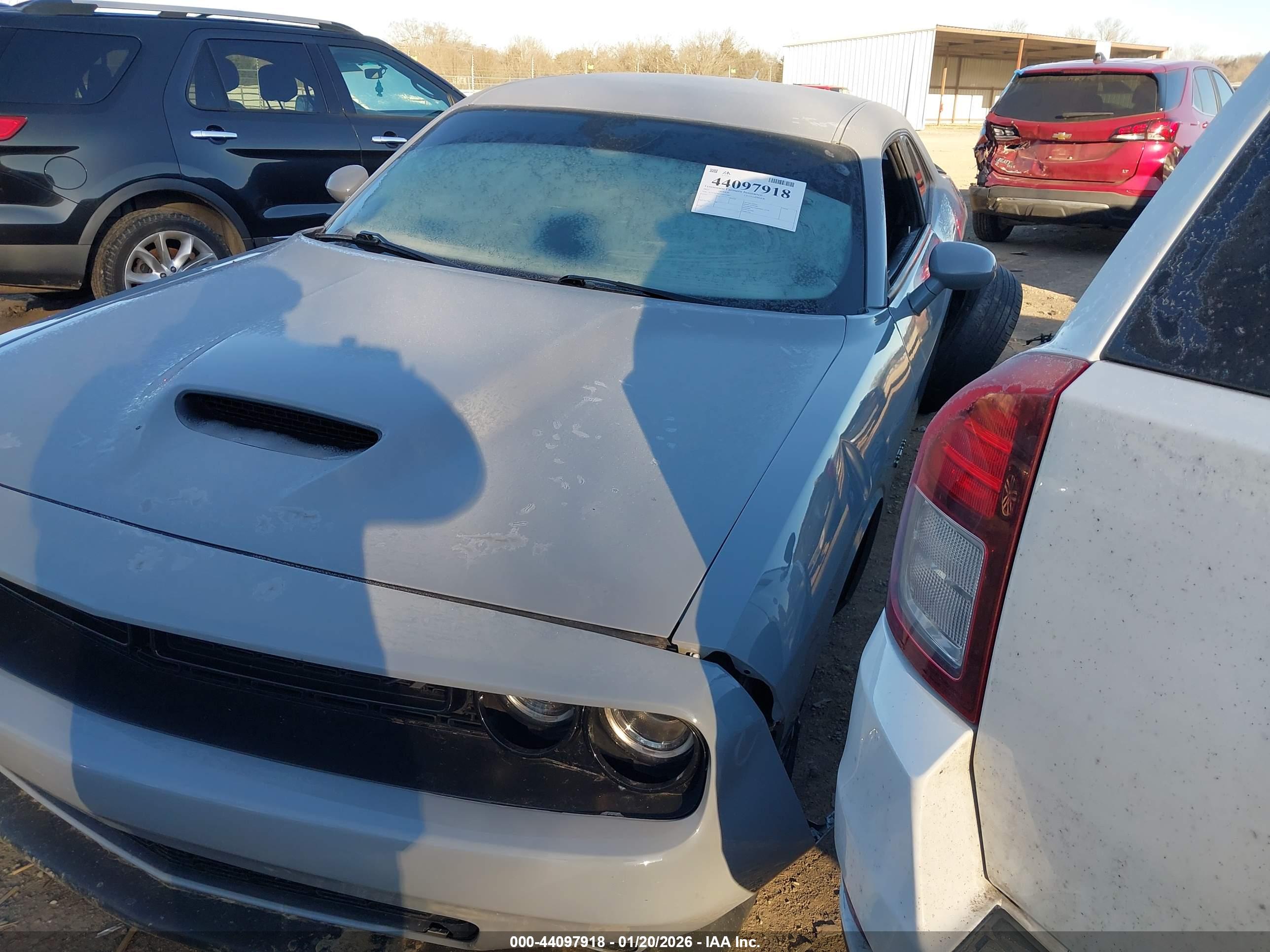 DODGE CHALLENGER image 2