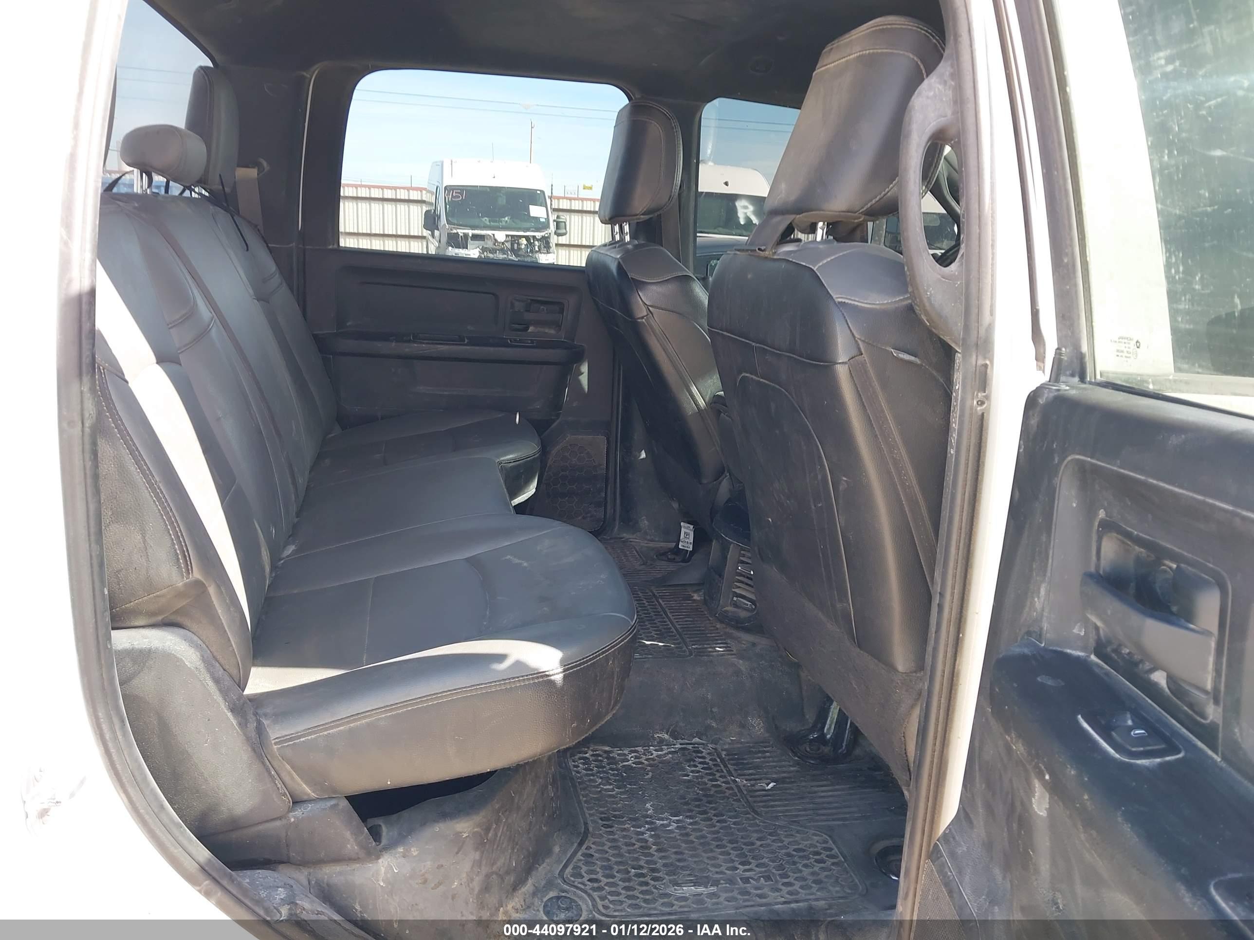 RAM 2500 image 8