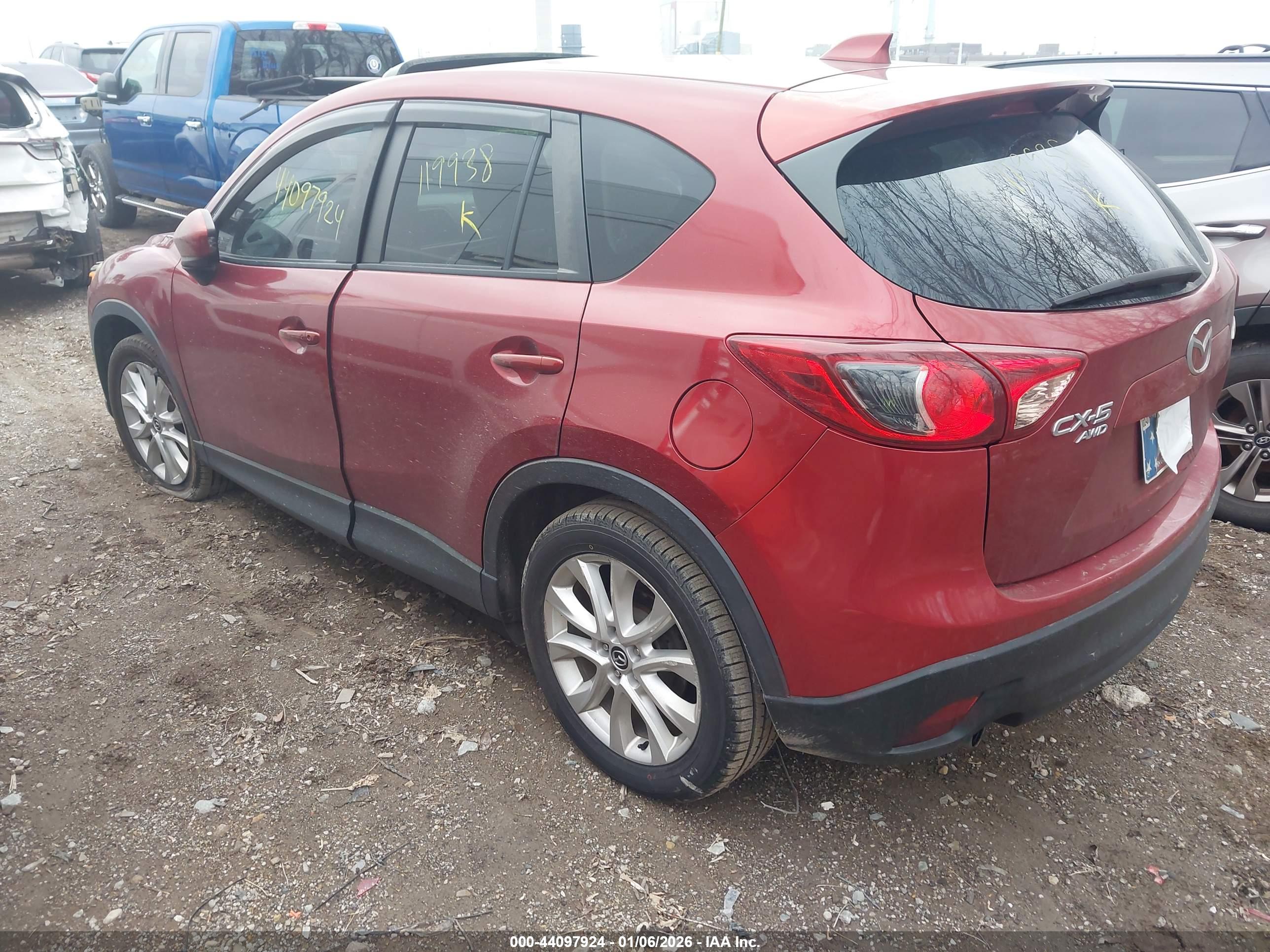 MAZDA CX-5 image 3