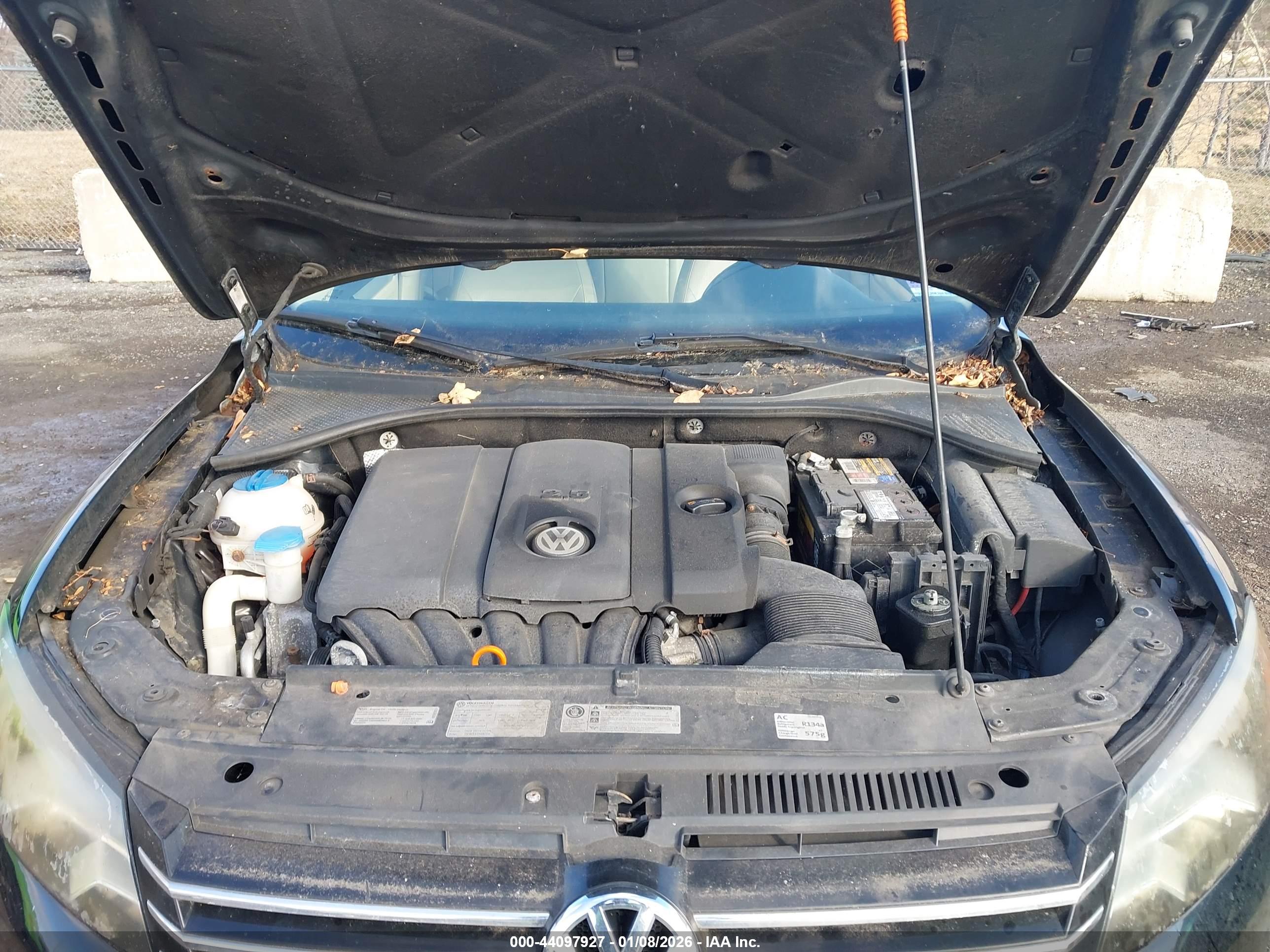 VOLKSWAGEN PASSAT image 10