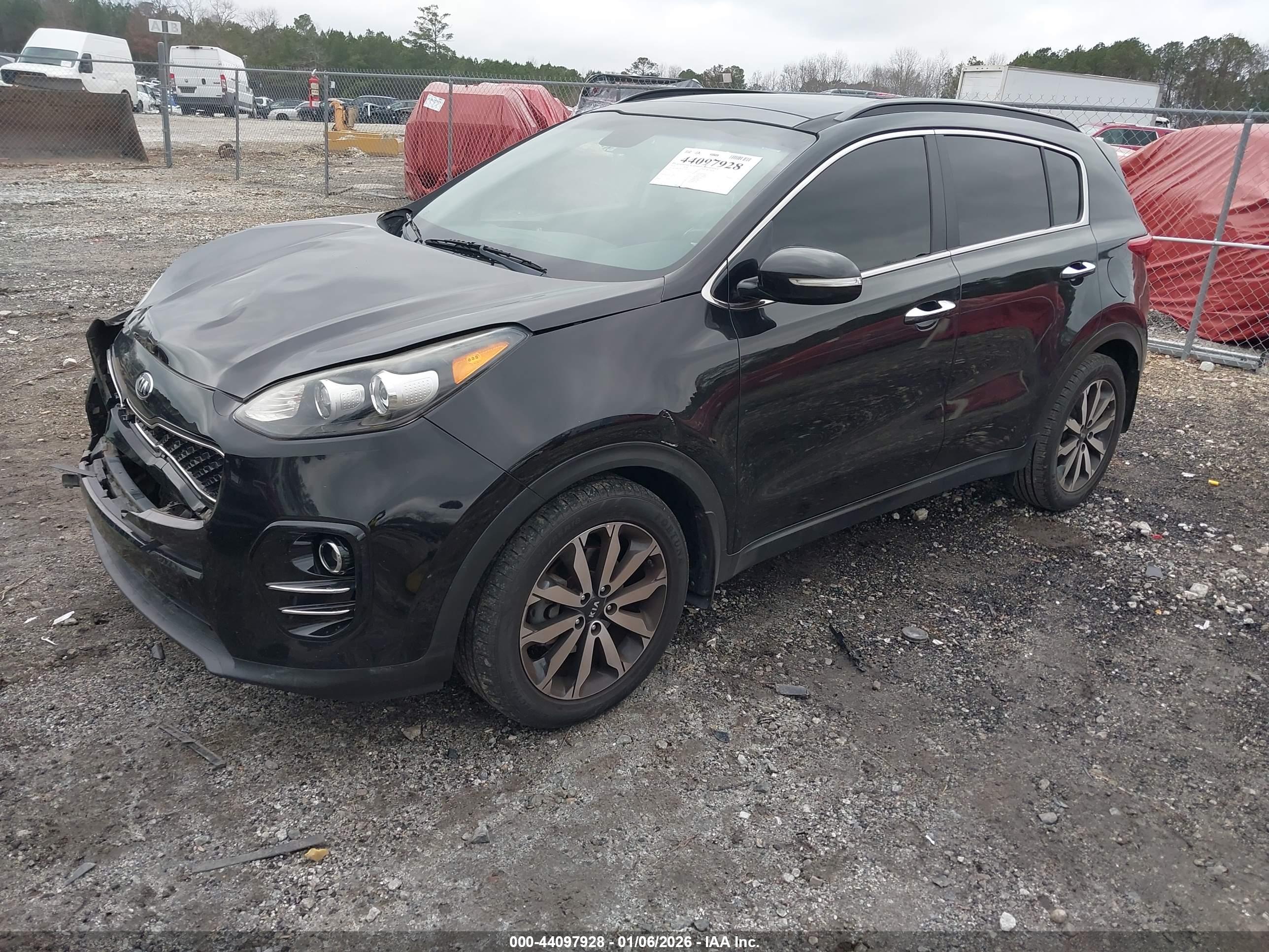 KIA SPORTAGE image 2