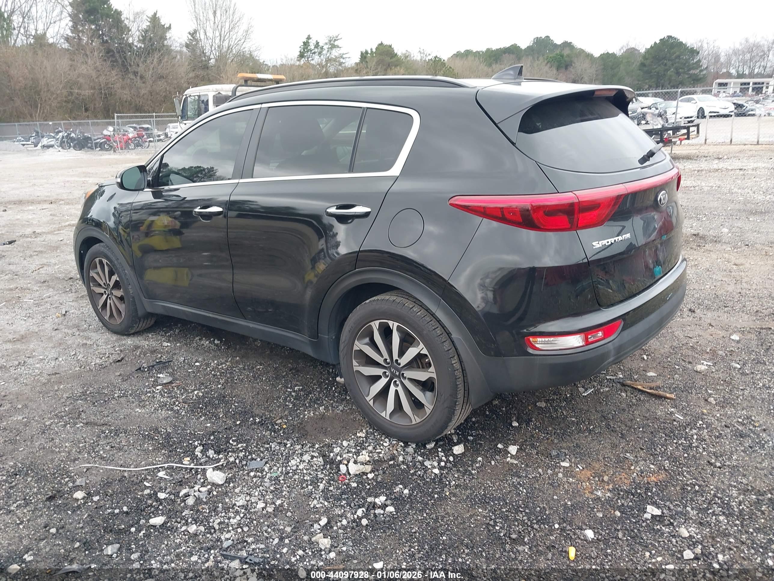 KIA SPORTAGE image 3