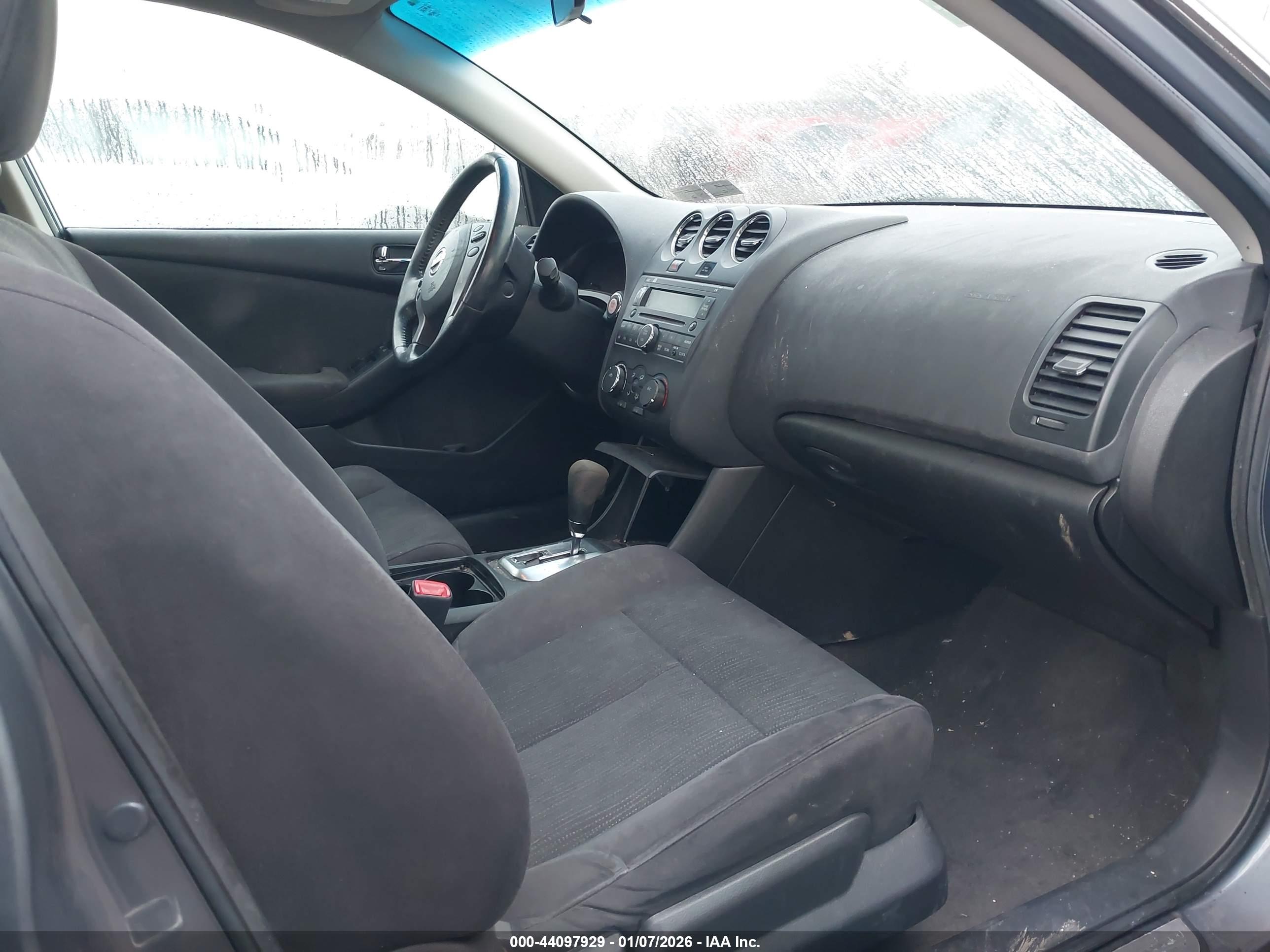 NISSAN ALTIMA image 5