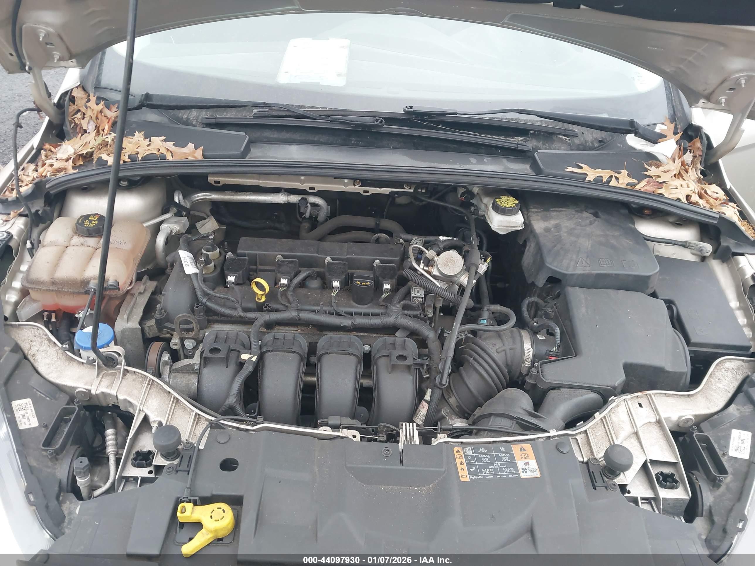 FORD FOCUS image 10